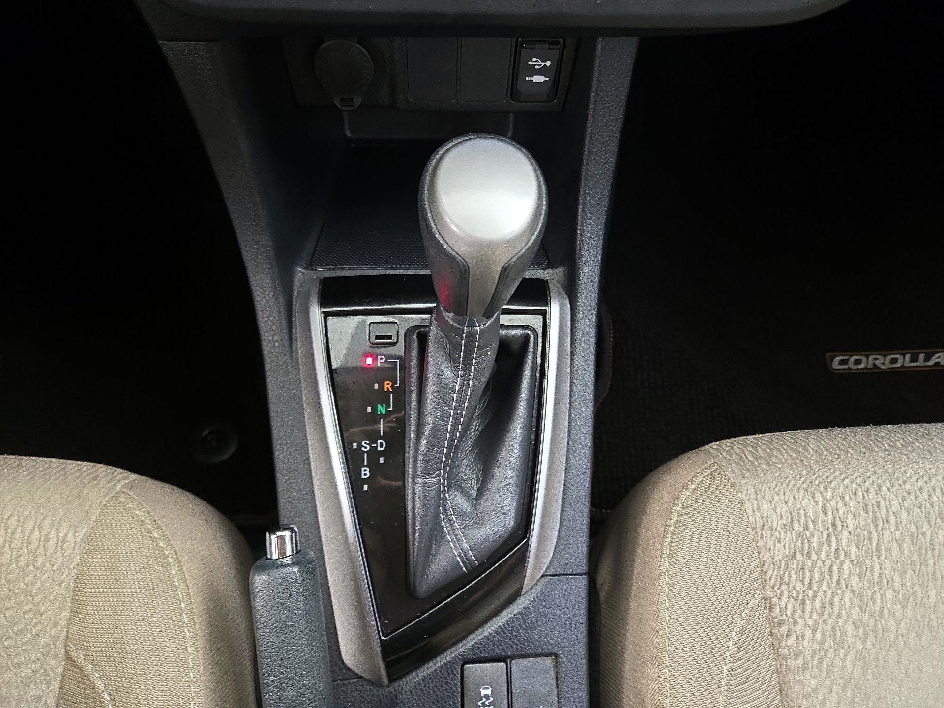 Thumbnail: 2016 Toyota Corolla - 17