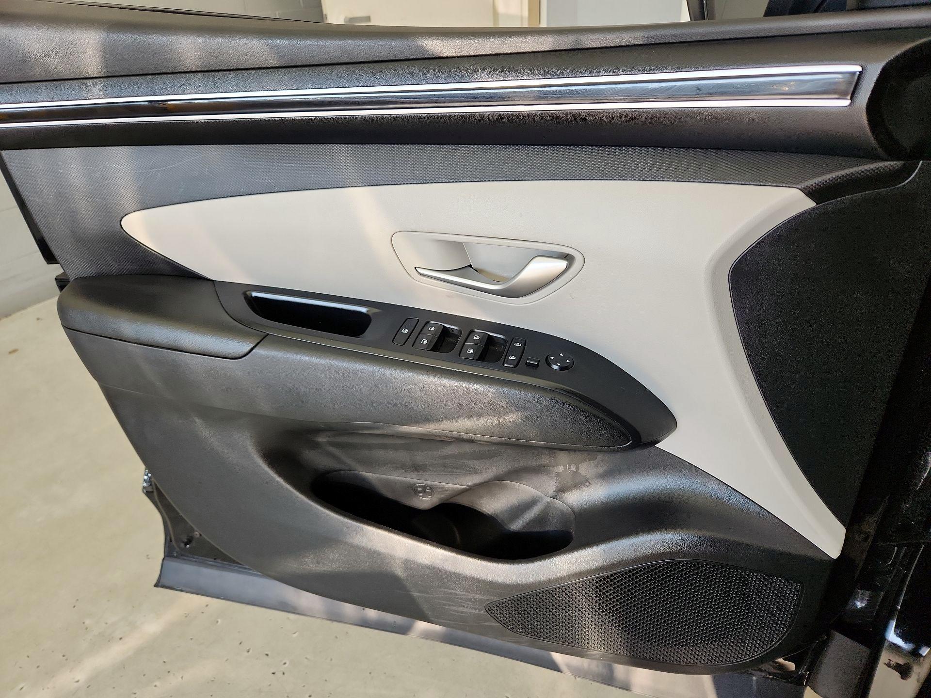 Thumbnail: 2023 Hyundai Tucson - 12