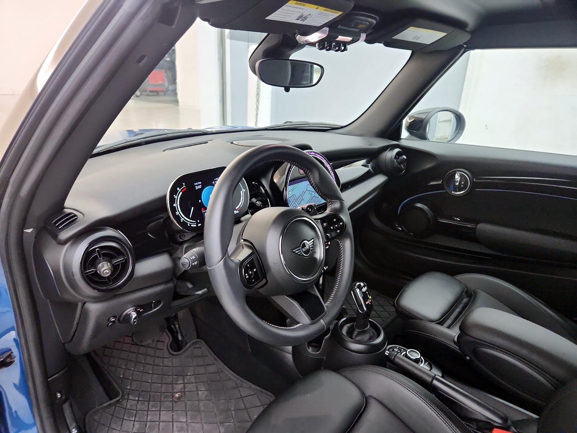 Thumbnail: 2022 MINI Cooper - 9