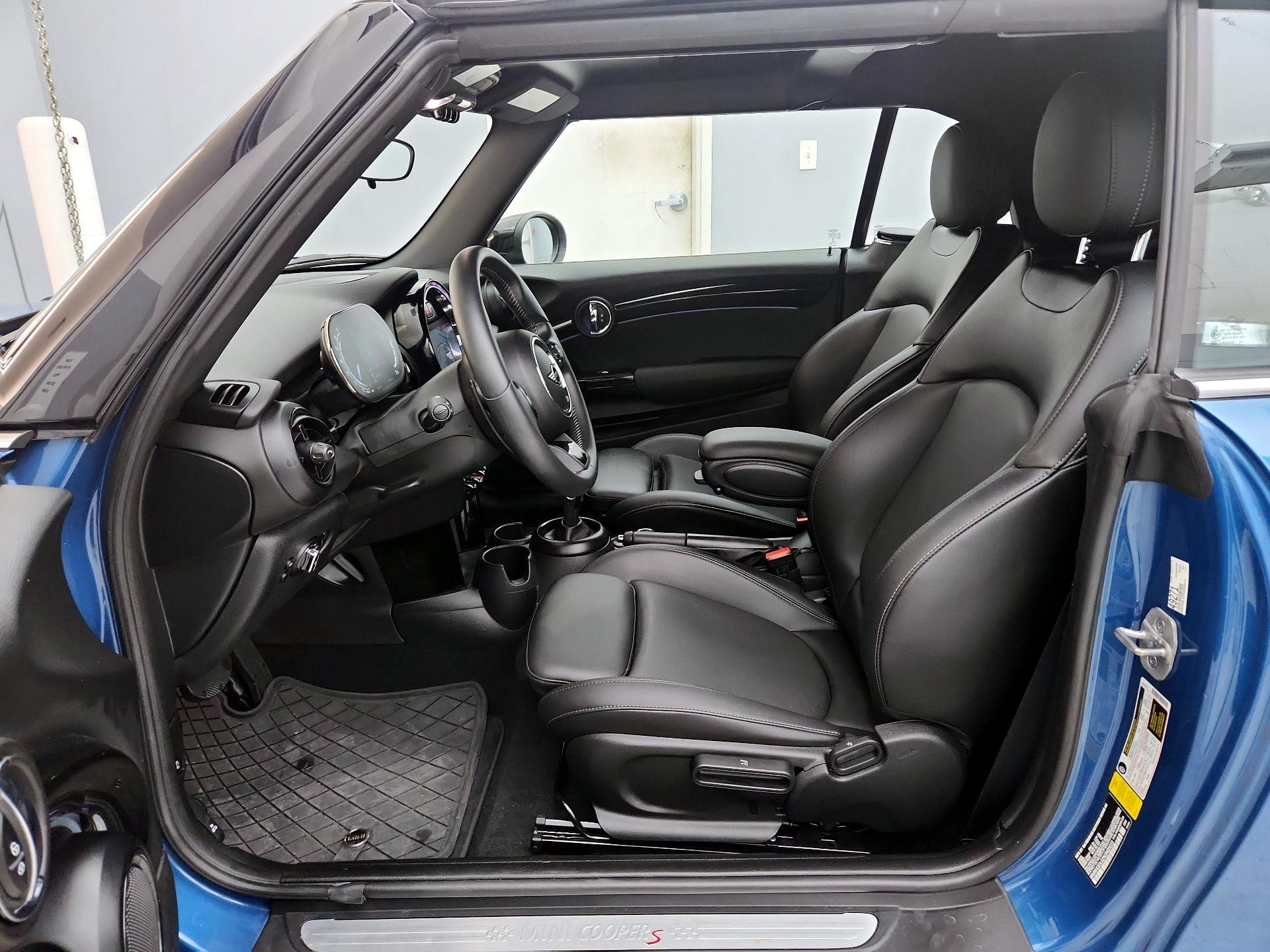 Thumbnail: 2022 MINI Cooper - 11
