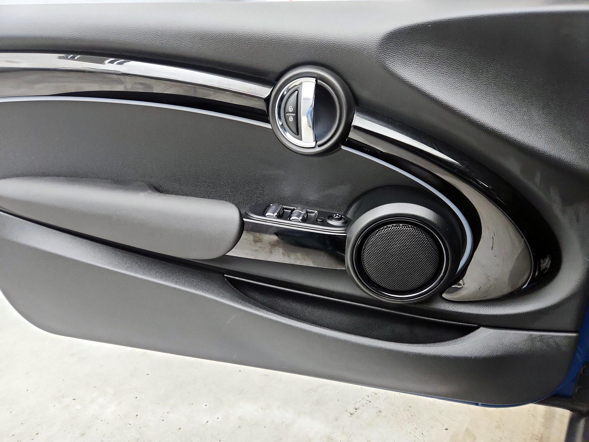 Thumbnail: 2022 MINI Cooper - 12