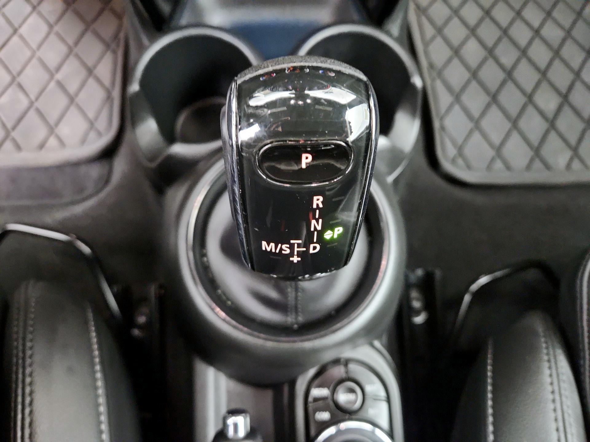 Thumbnail: 2022 MINI Cooper - 18