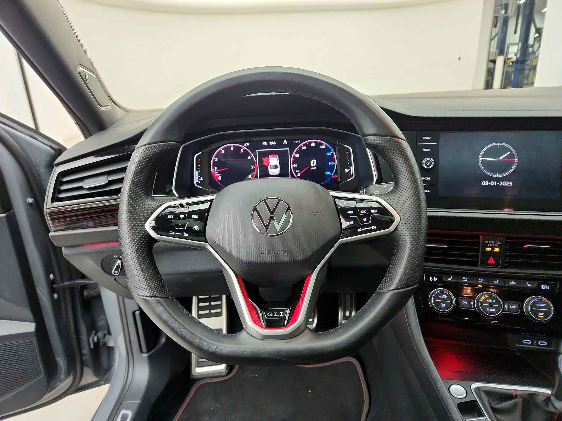 Thumbnail: 2023 Volkswagen Jetta - 10