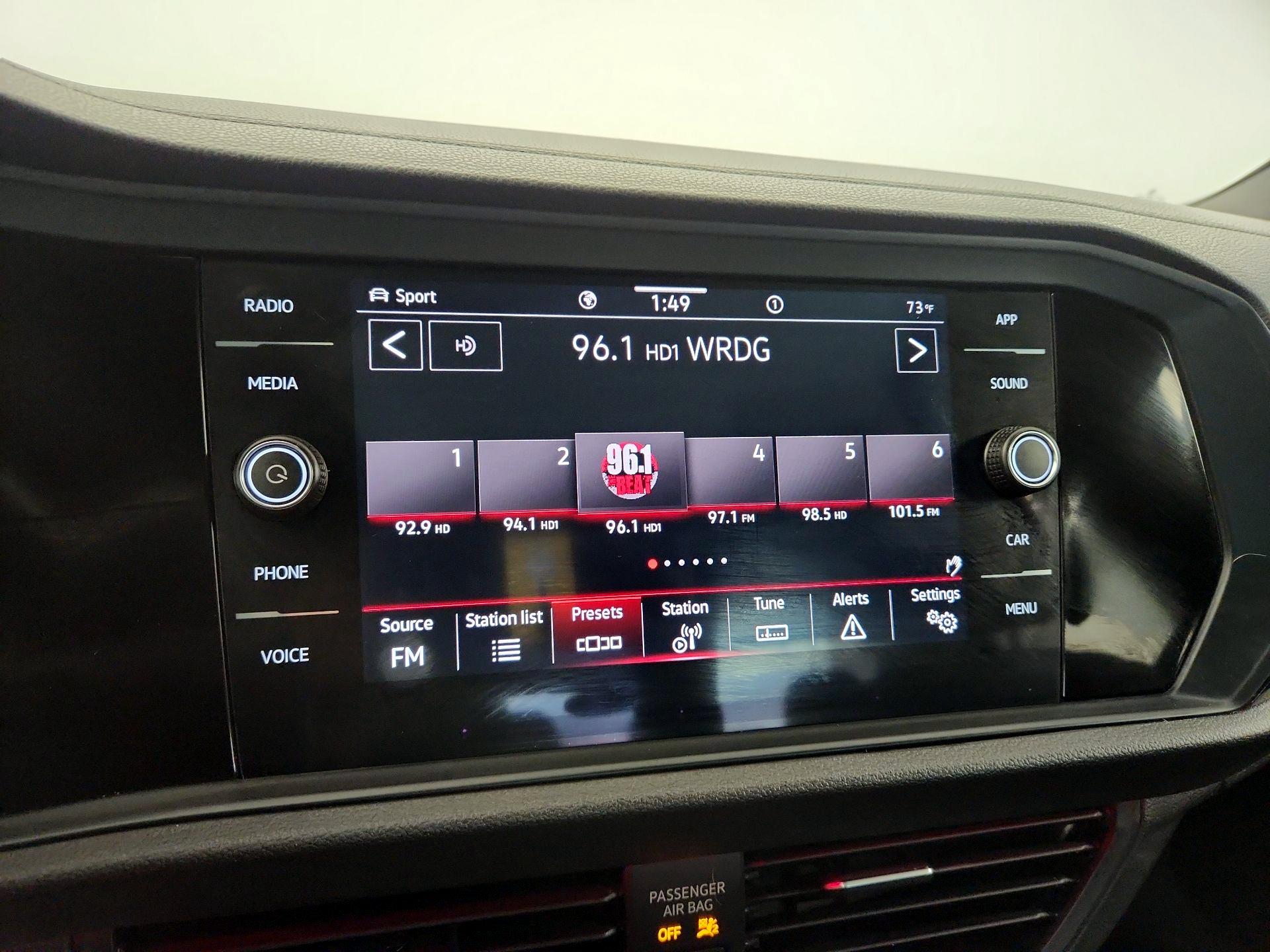 Thumbnail: 2023 Volkswagen Jetta - 15