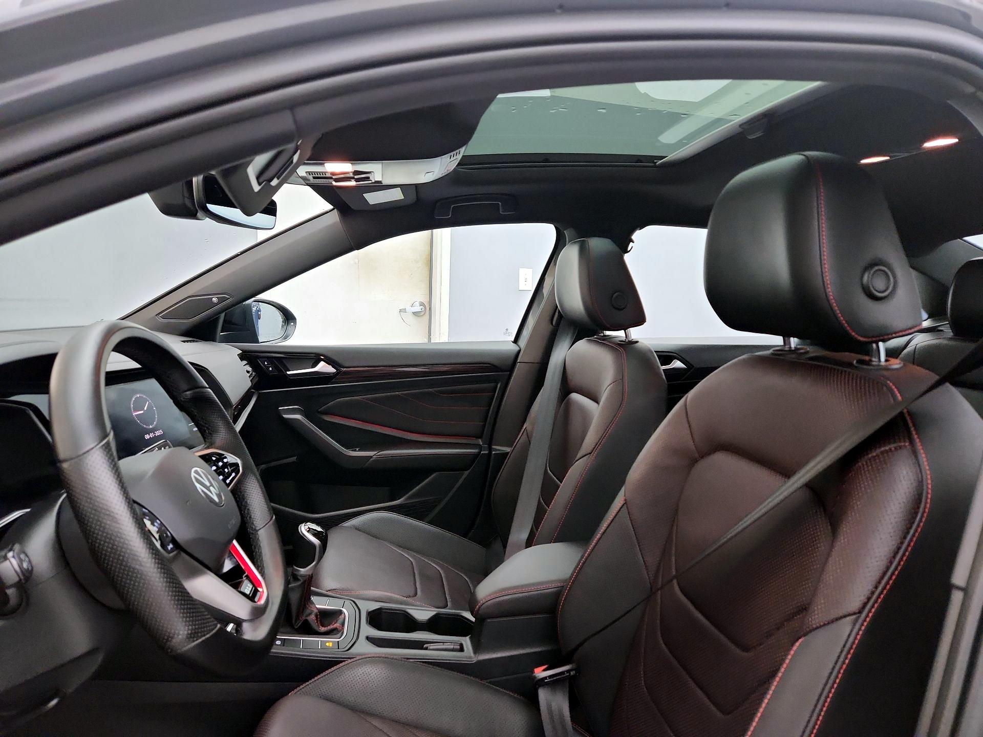 Thumbnail: 2023 Volkswagen Jetta - 19