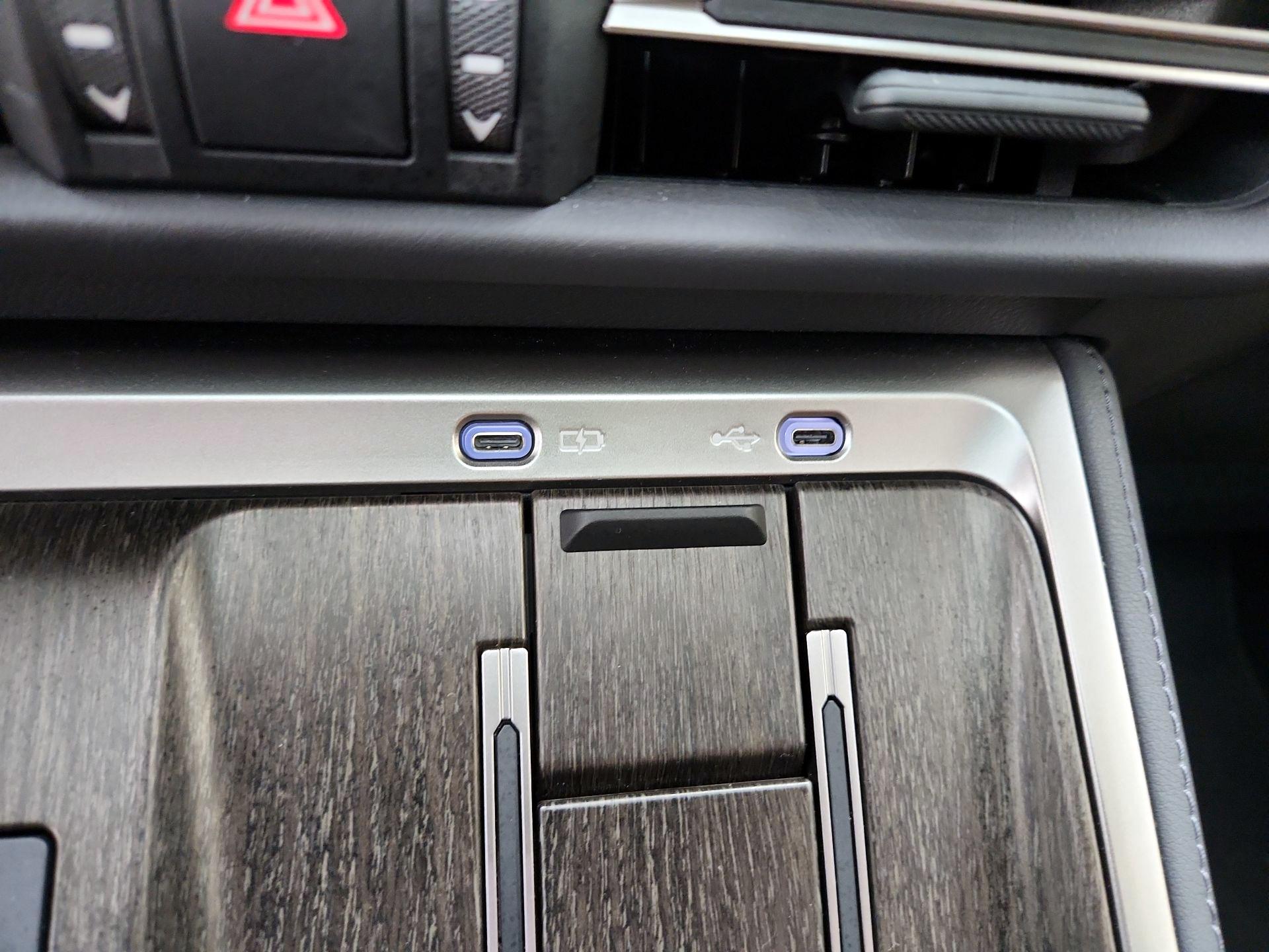 Thumbnail: 2024 Lexus GX - 19