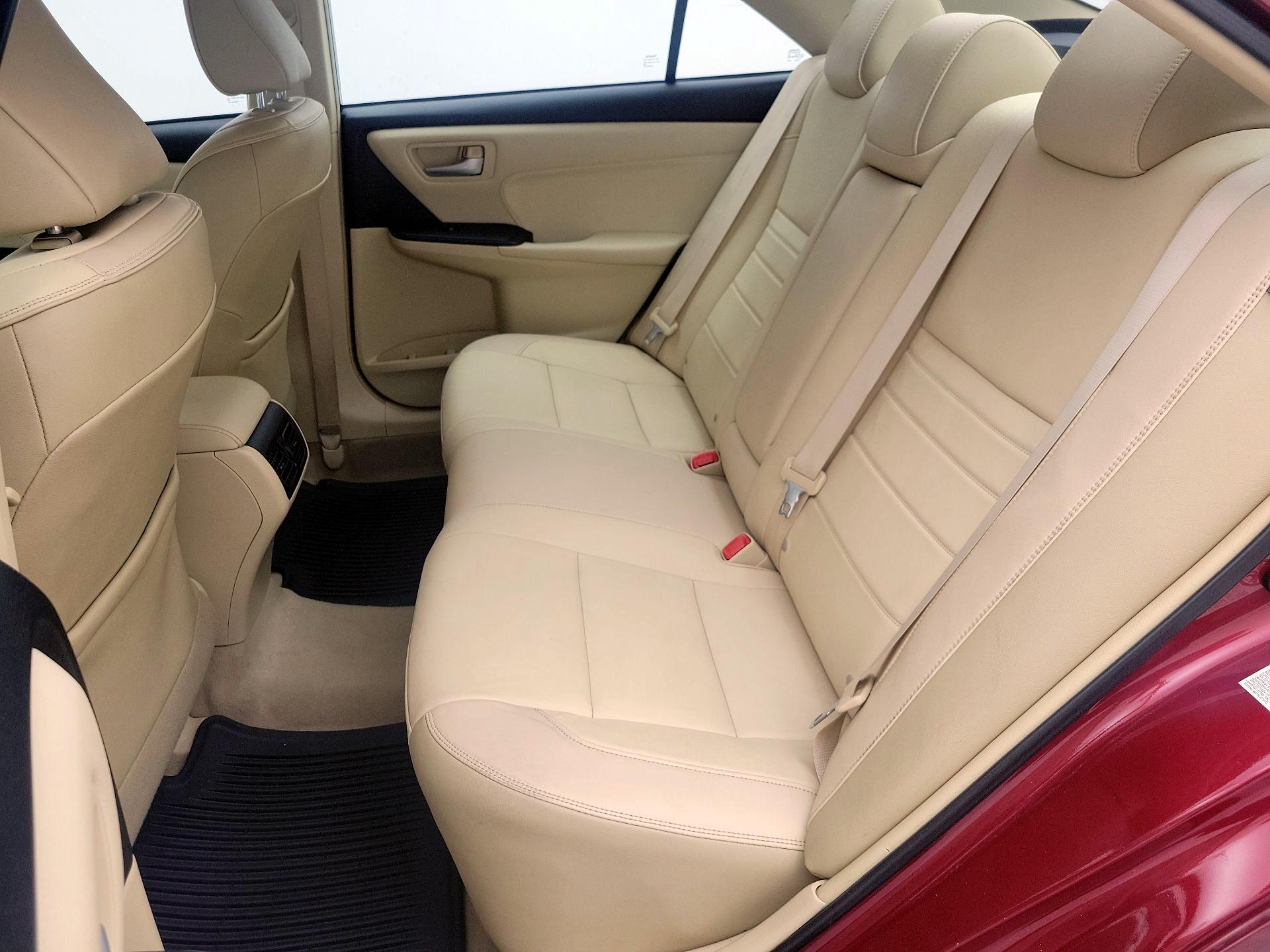 Thumbnail: 2015 Toyota Camry - 19