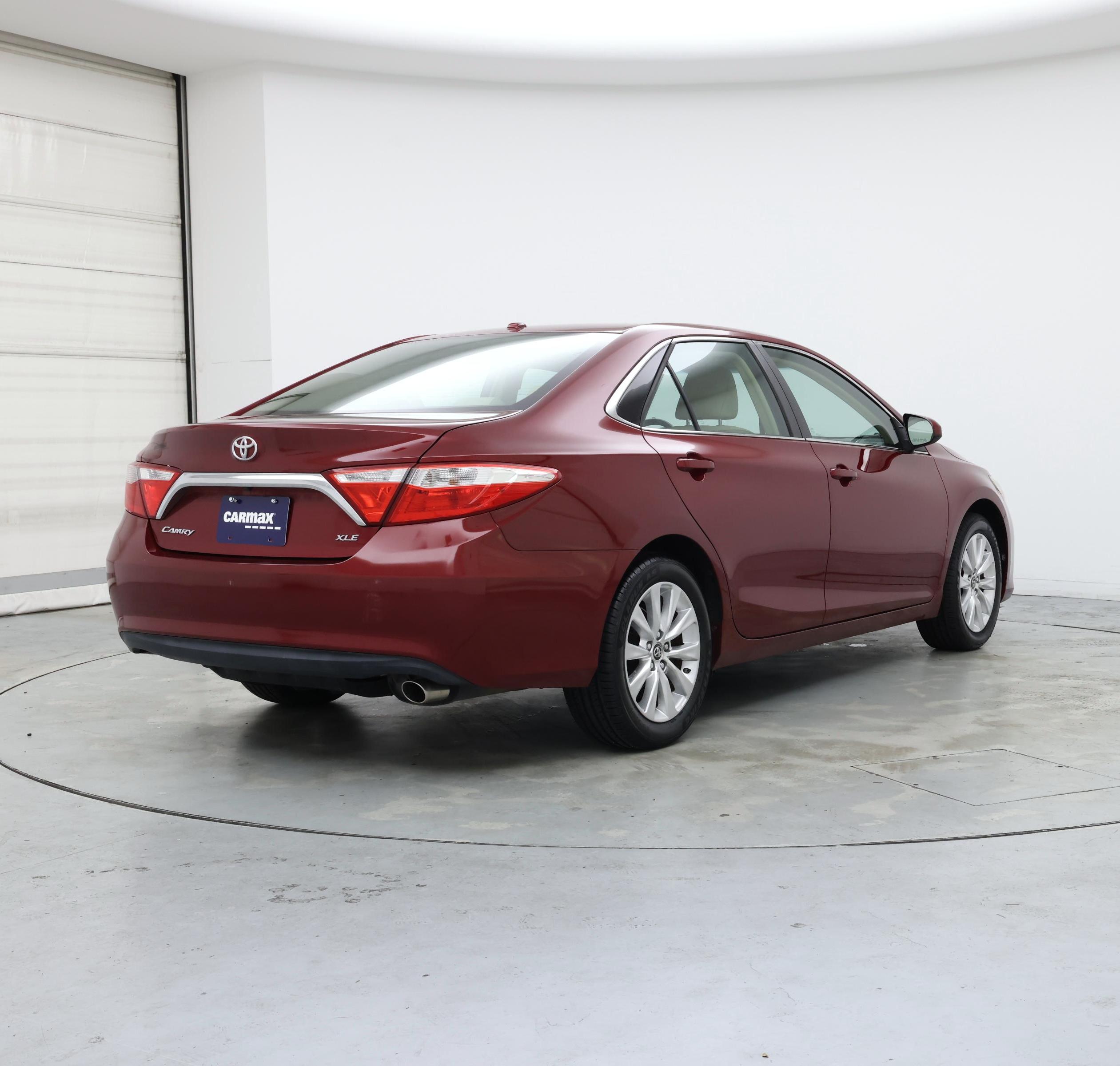 Thumbnail: 2015 Toyota Camry - 8