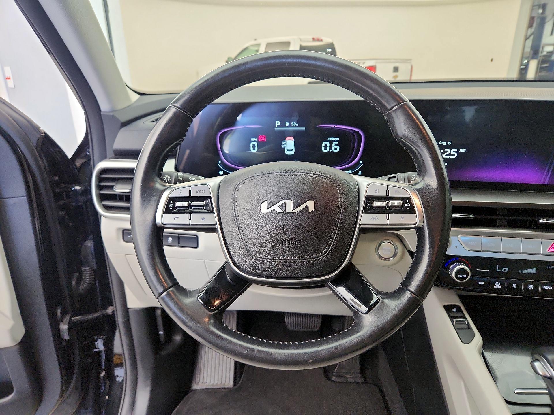 Thumbnail: 2023 Kia Telluride - 10