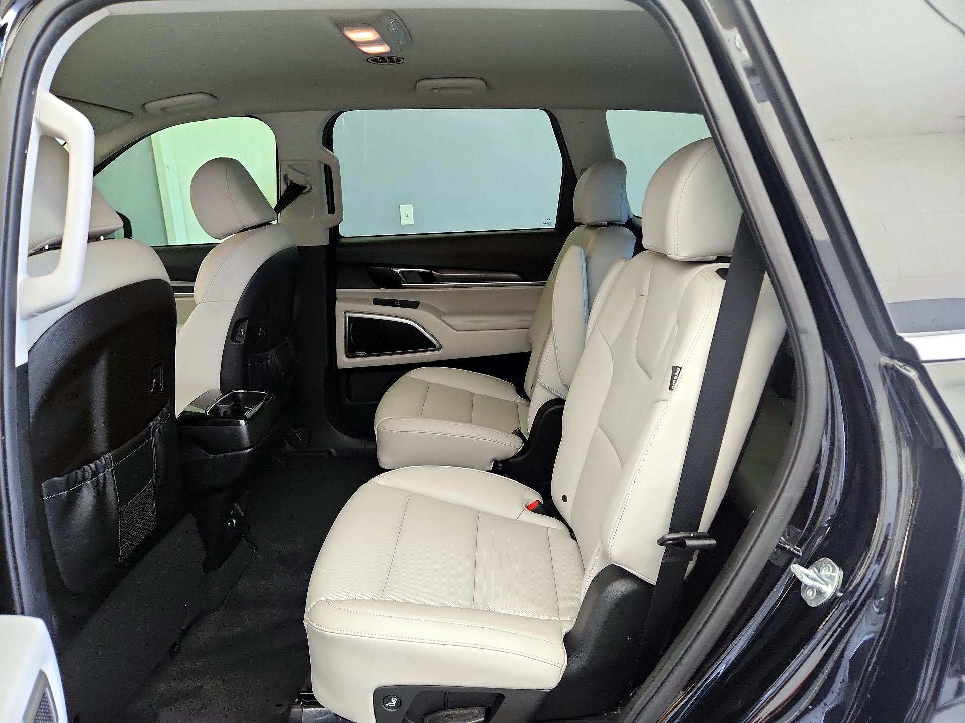 Thumbnail: 2023 Kia Telluride - 20