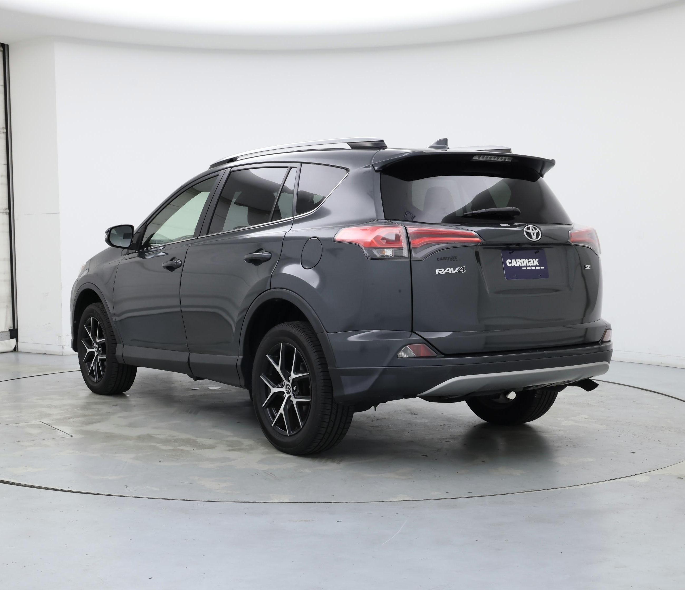 Thumbnail: 2018 Toyota RAV4 - 2