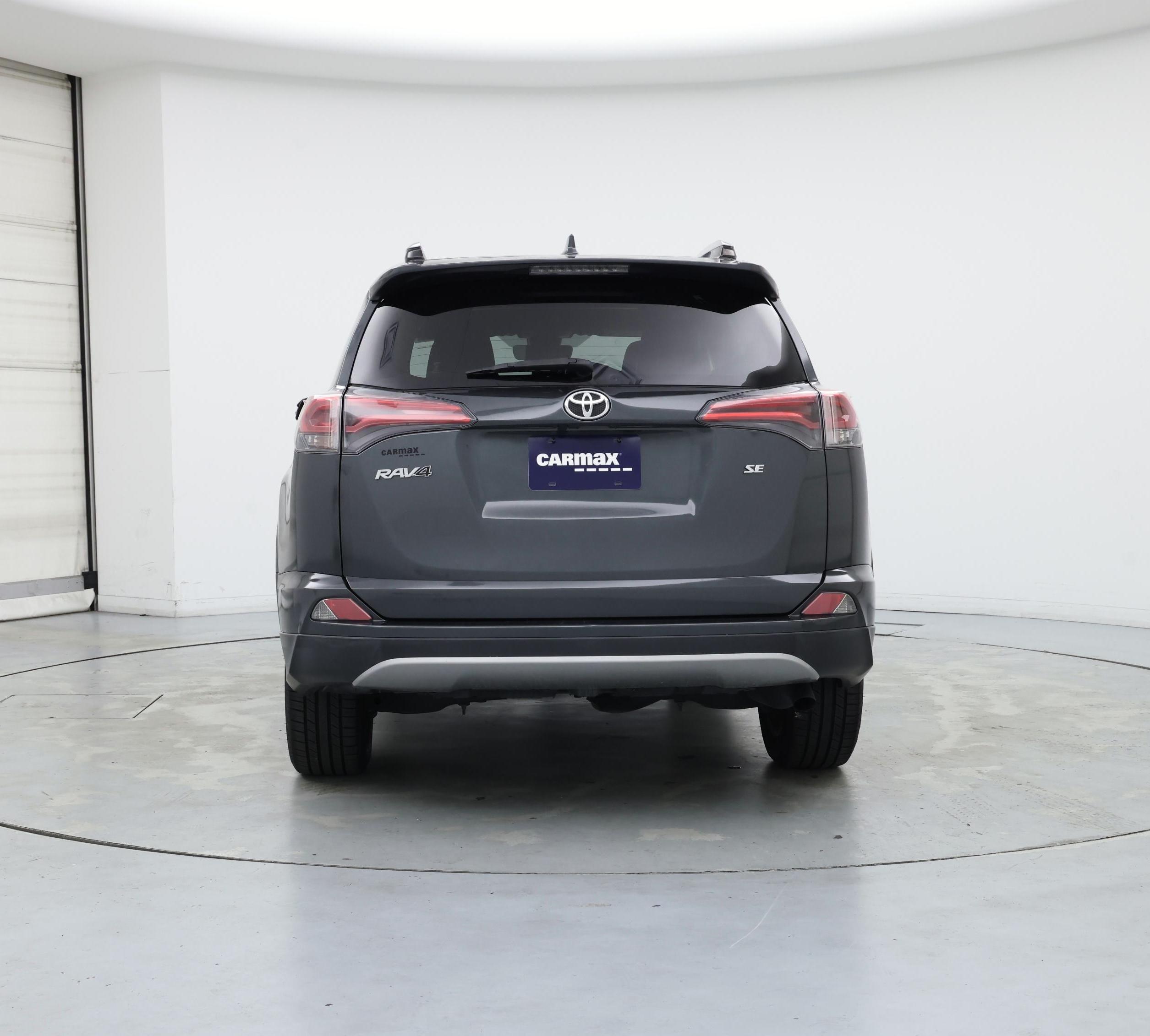 Thumbnail: 2018 Toyota RAV4 - 6