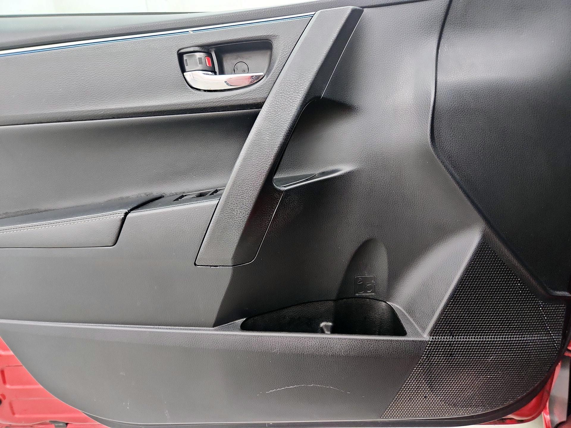 Thumbnail: 2014 Toyota Corolla - 12