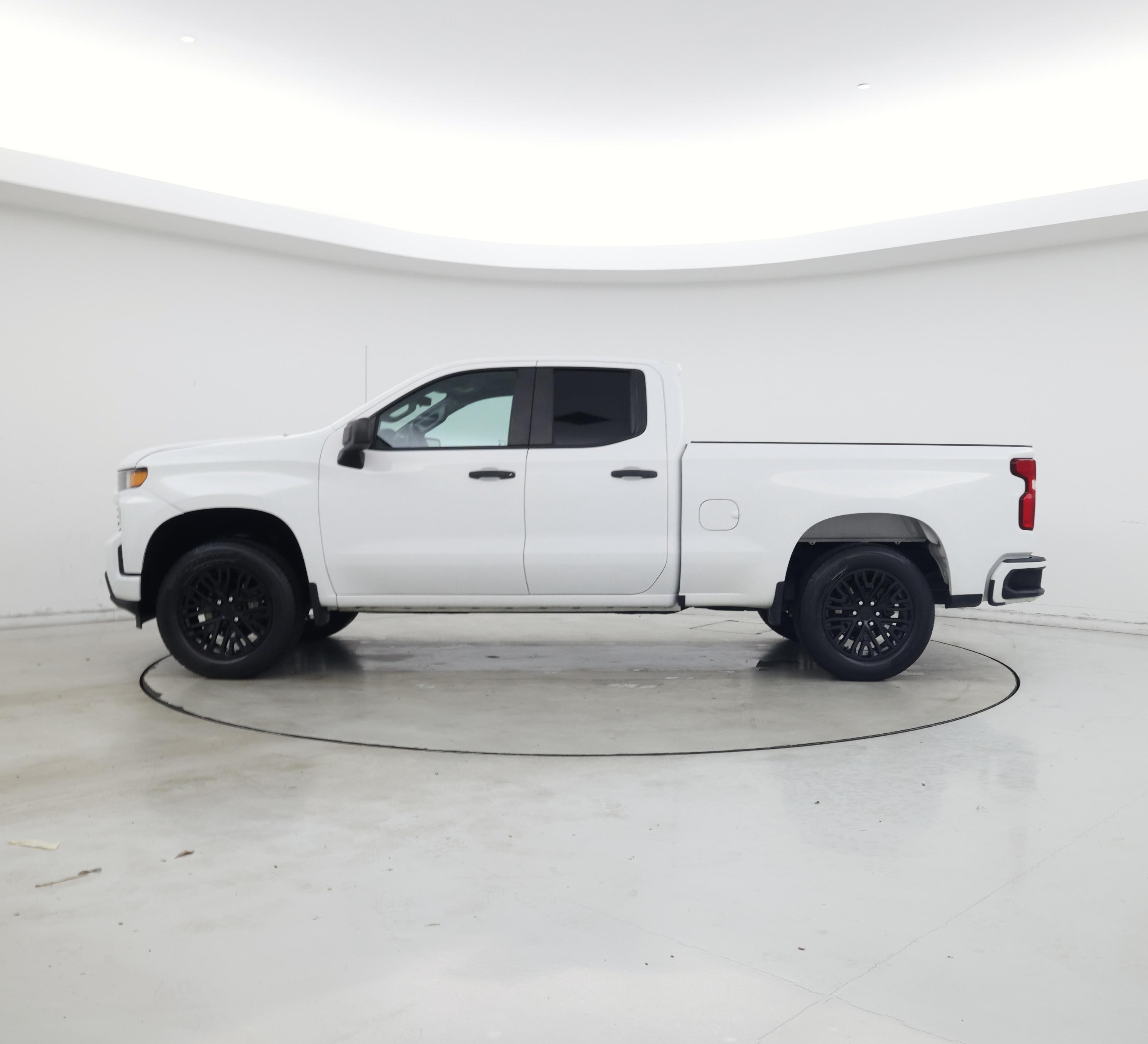Thumbnail: 2020 Chevrolet Silverado 1500 - 3