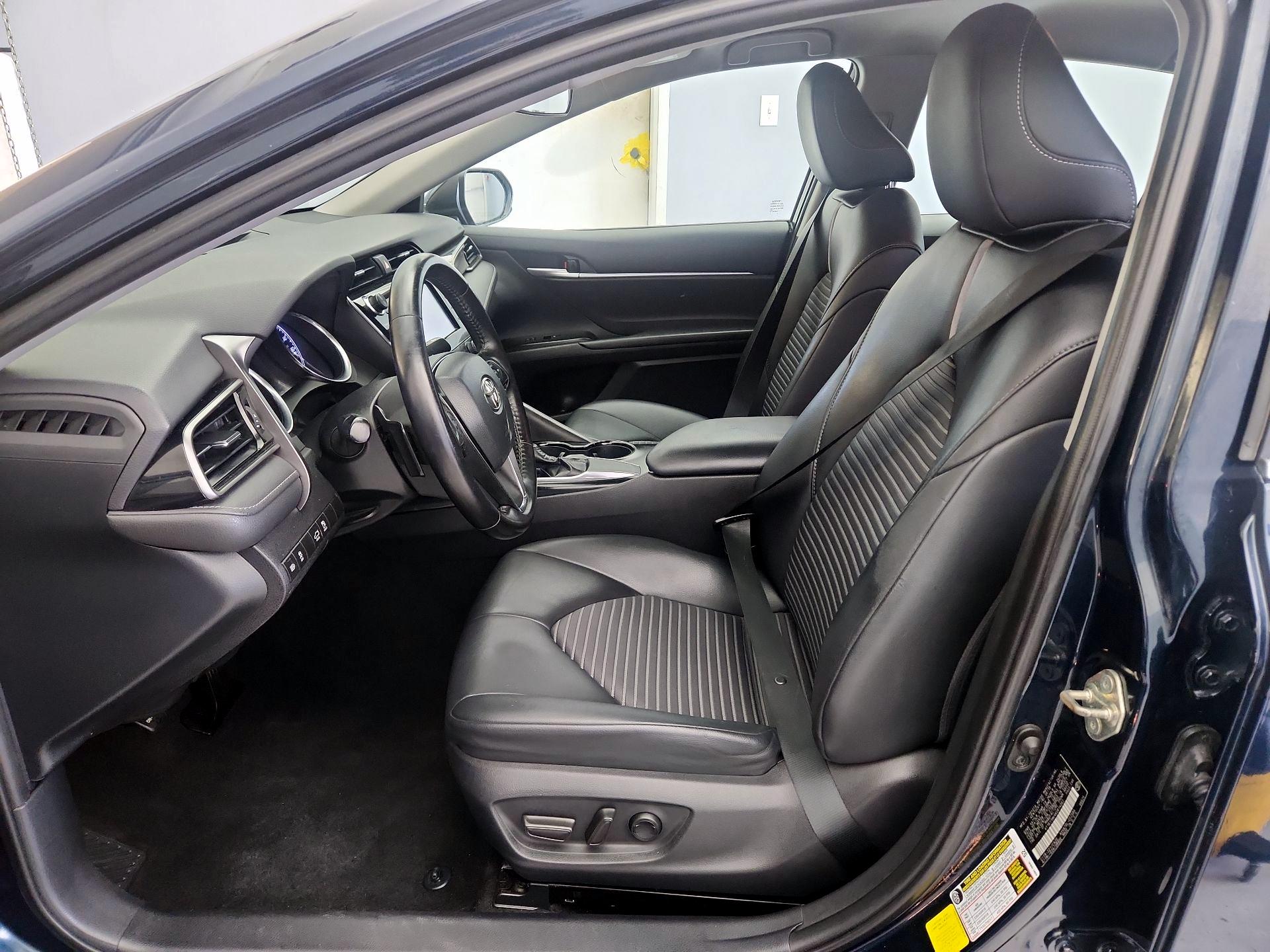 Thumbnail: 2019 Toyota Camry - 11
