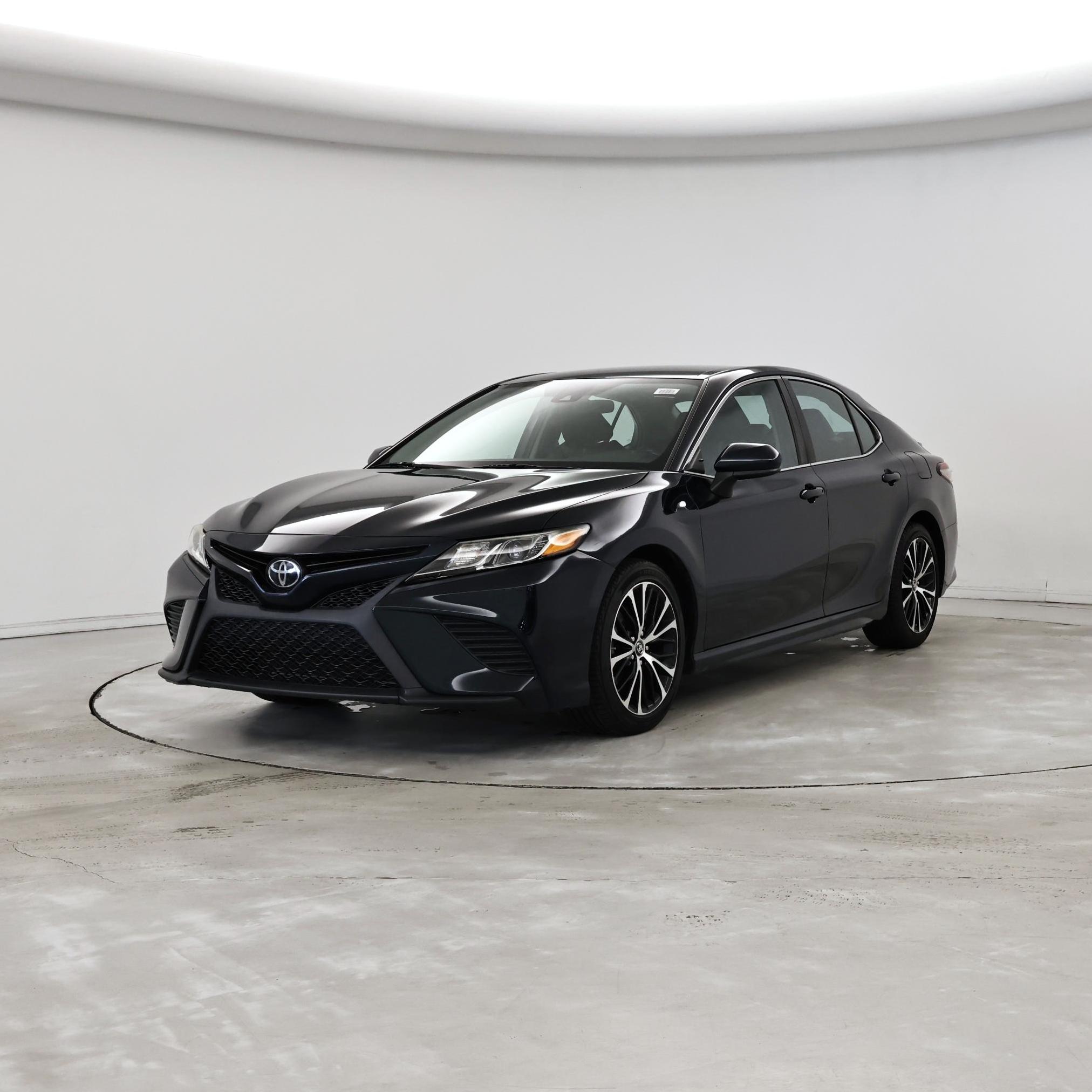 Thumbnail: 2019 Toyota Camry - 4