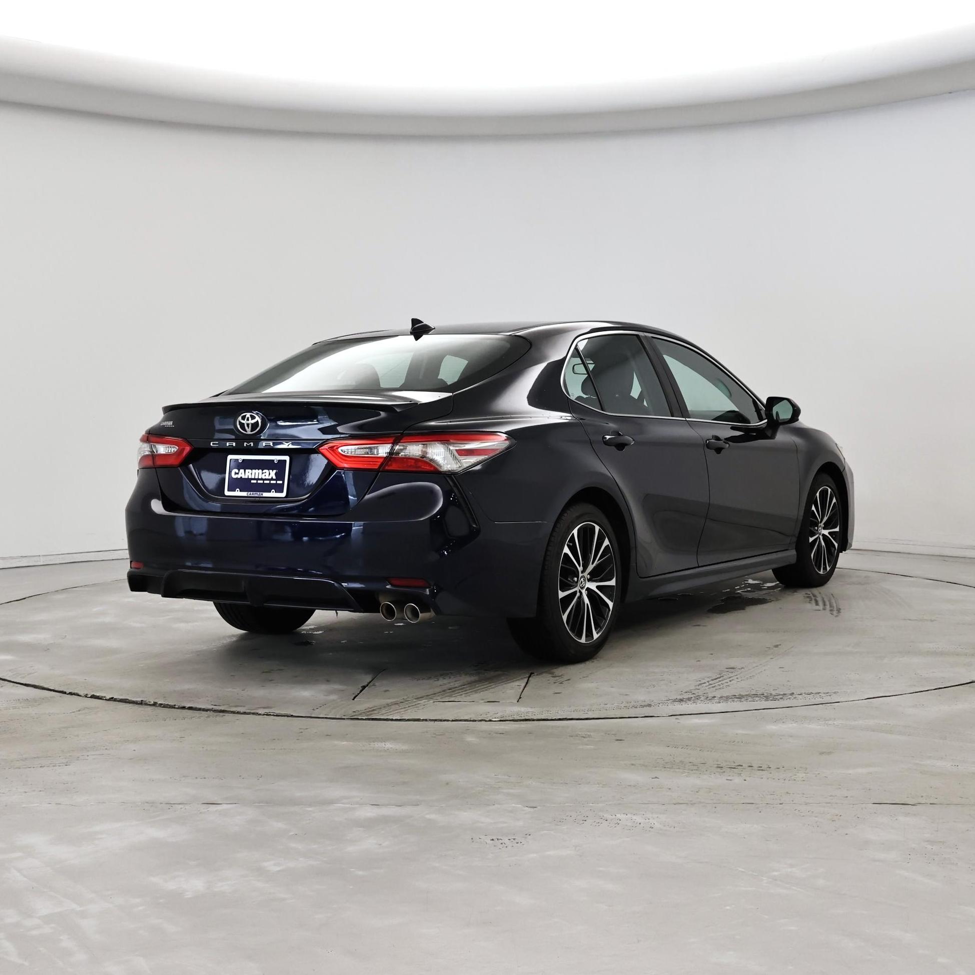 Thumbnail: 2019 Toyota Camry - 8