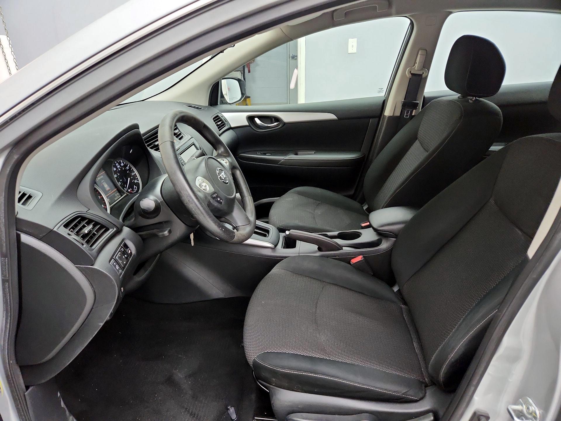 Thumbnail: 2019 Nissan Sentra - 11