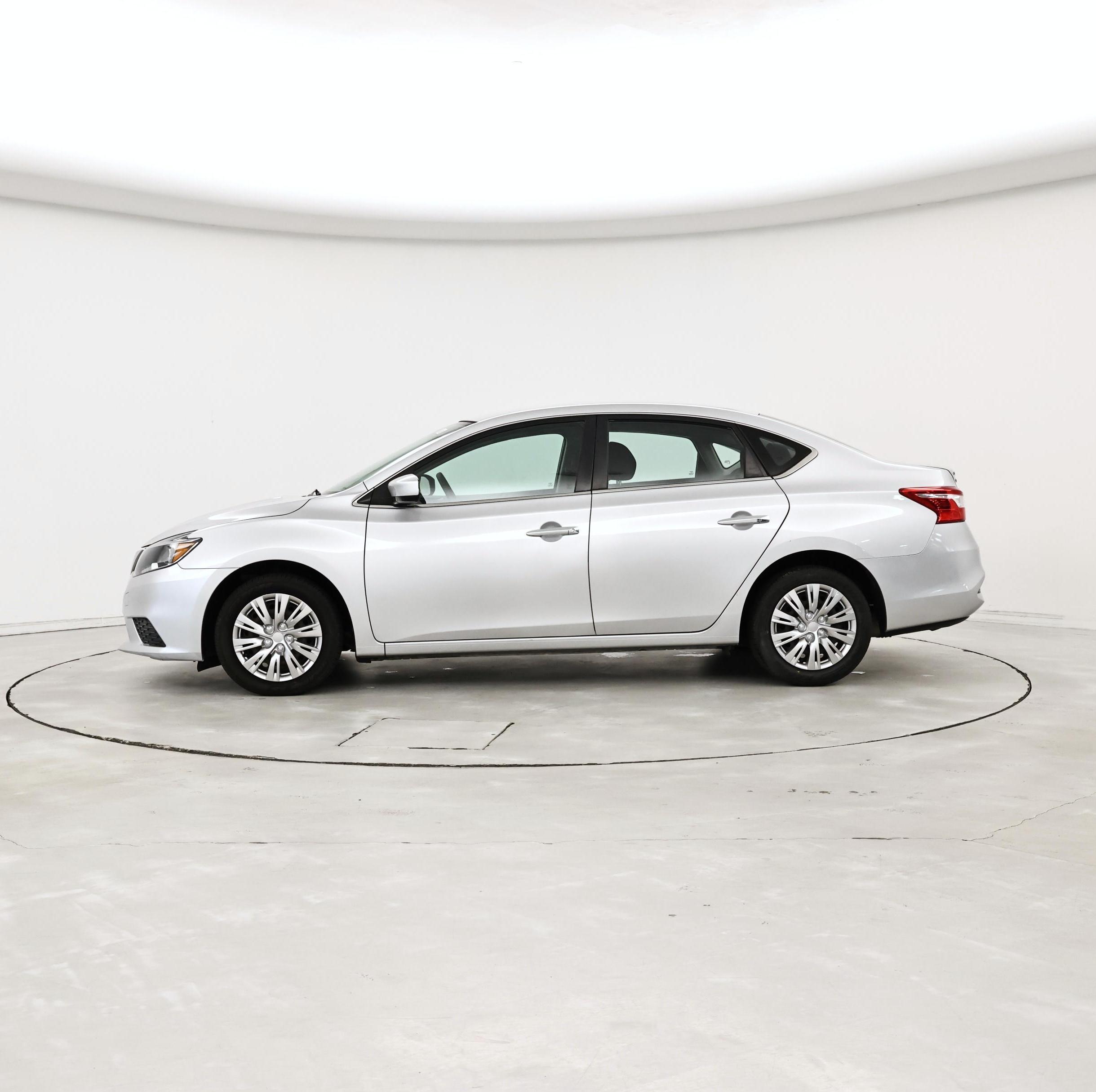 Thumbnail: 2019 Nissan Sentra - 3