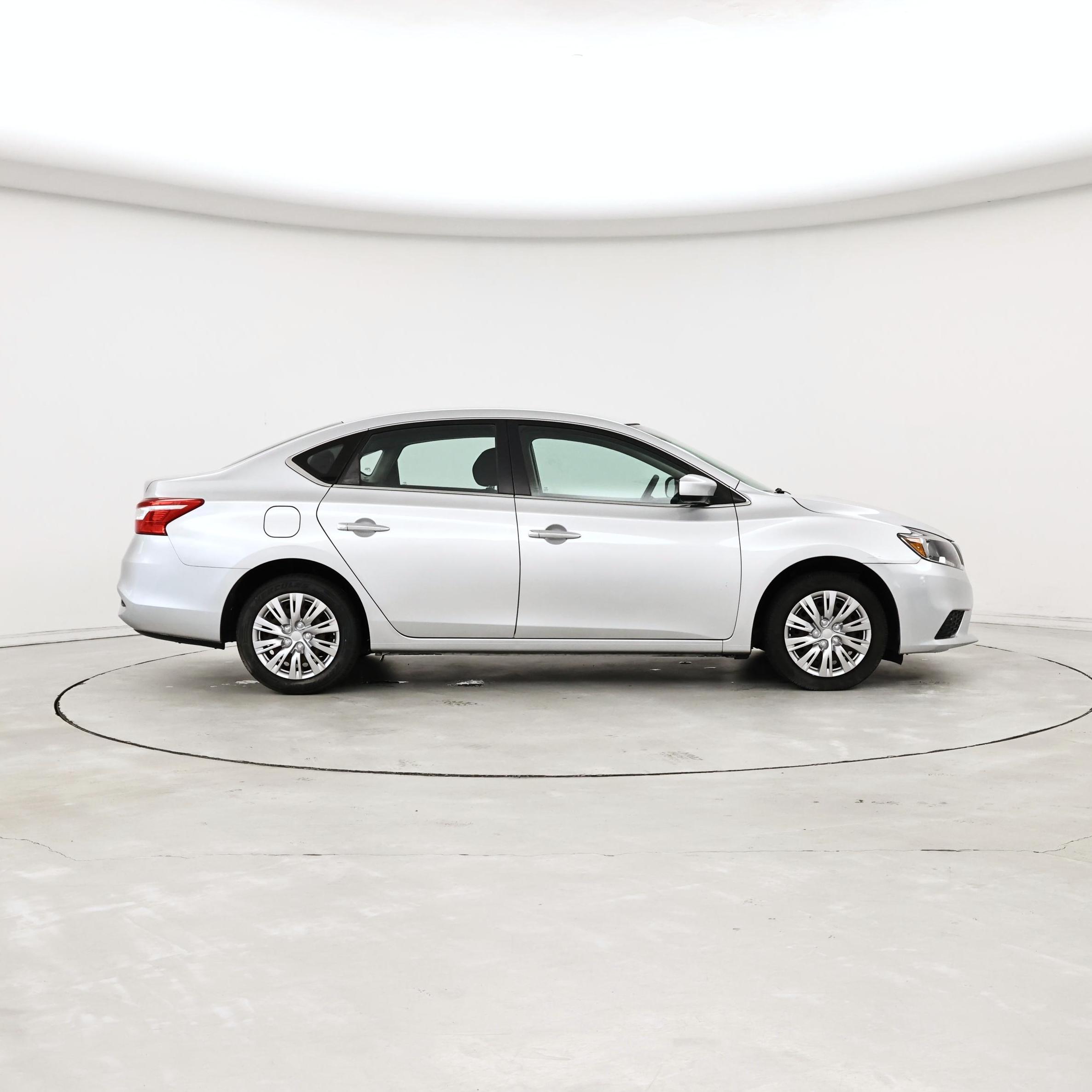Thumbnail: 2019 Nissan Sentra - 7