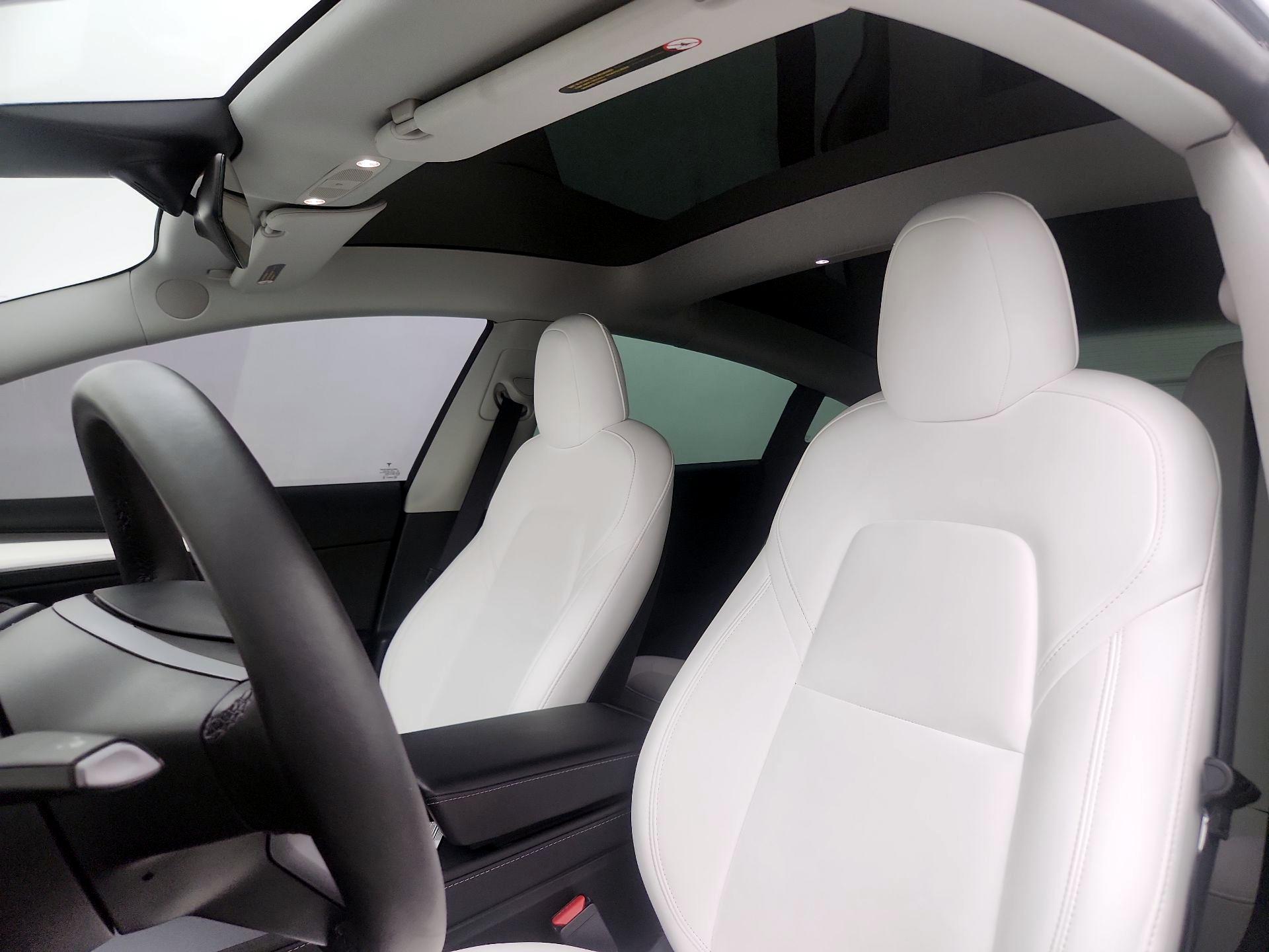 Thumbnail: 2023 Tesla Model 3 - 18