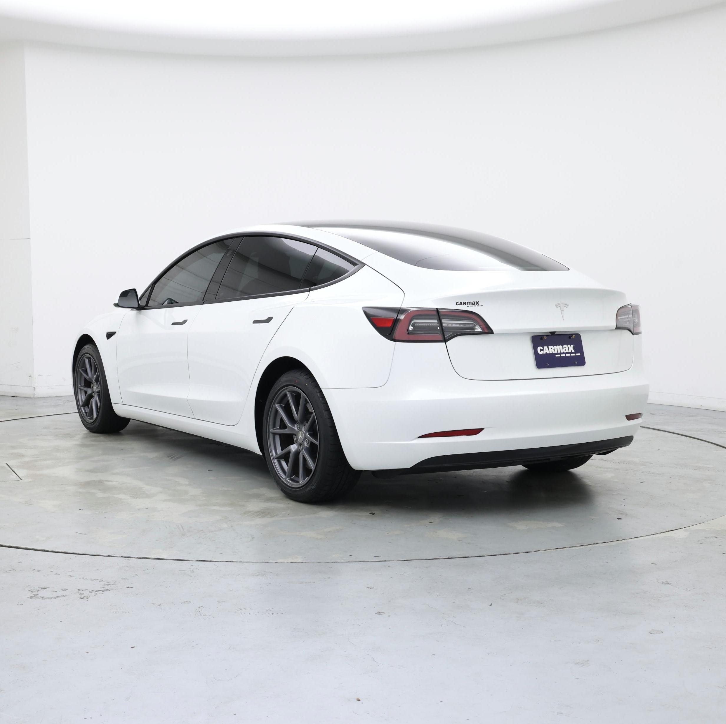 Thumbnail: 2023 Tesla Model 3 - 2