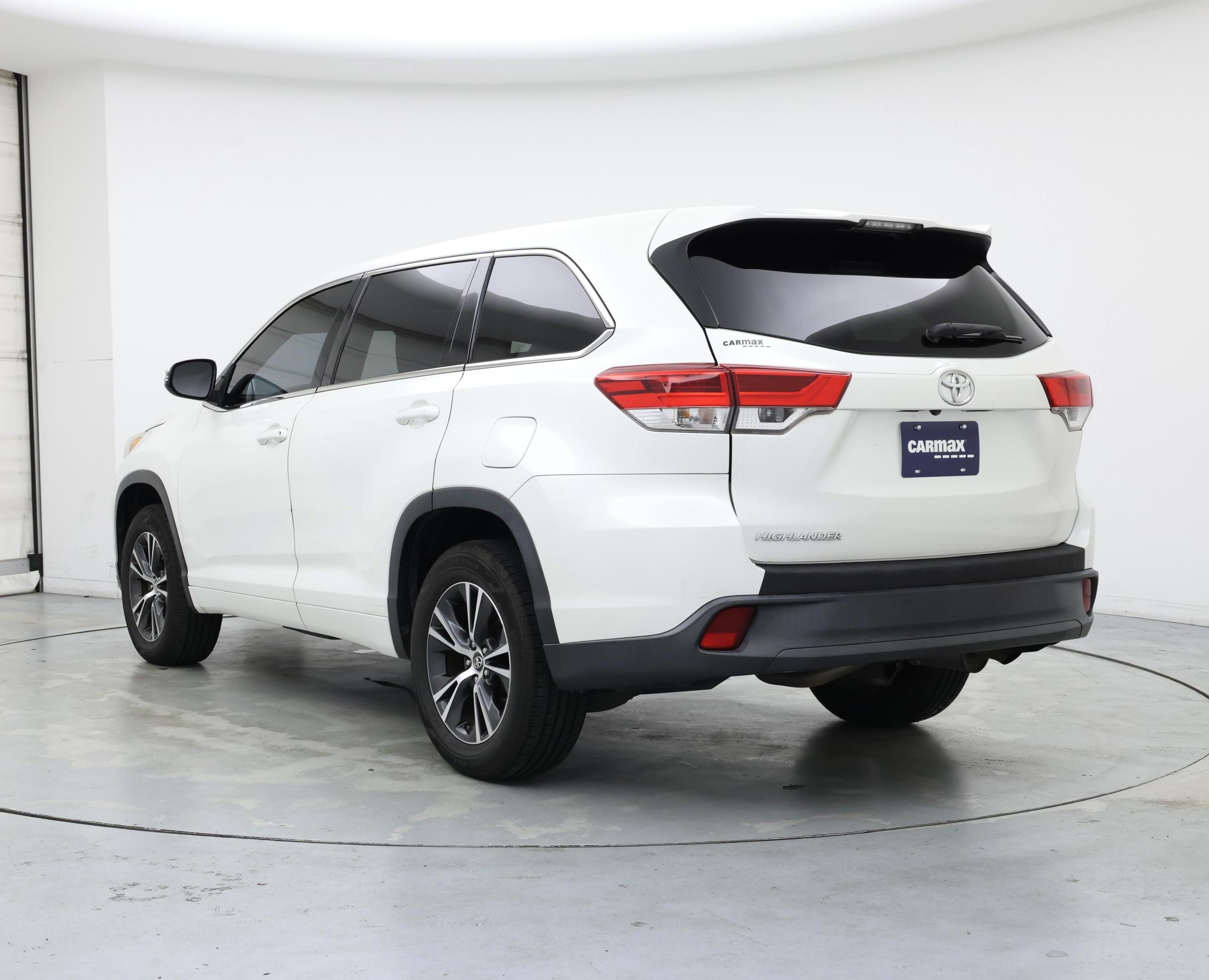 Thumbnail: 2018 Toyota Highlander - 2