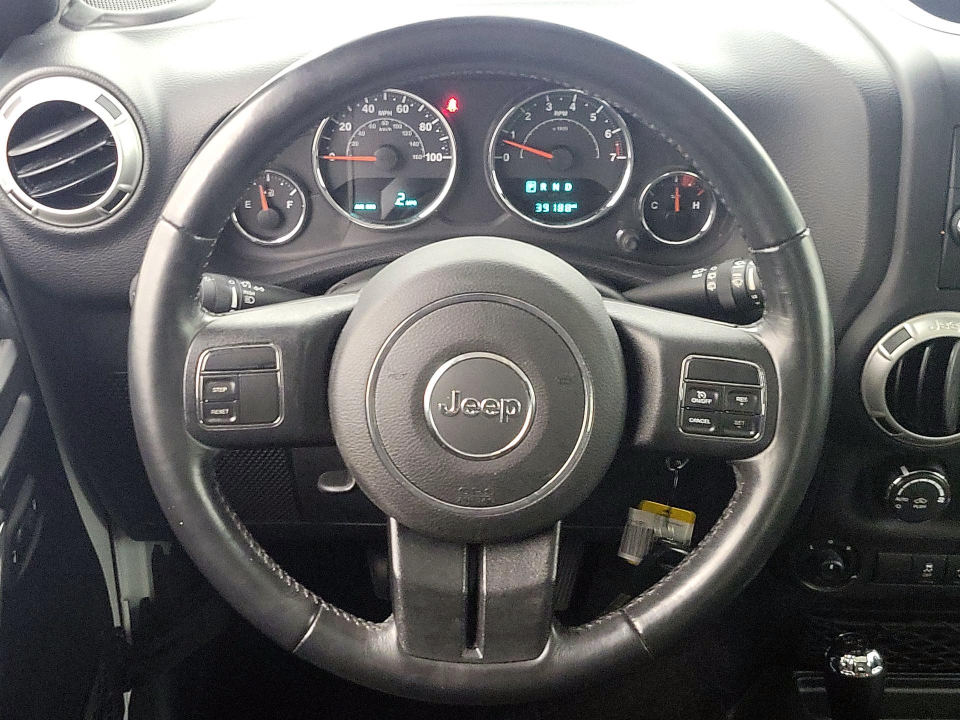 Thumbnail: 2017 Jeep Wrangler - 10