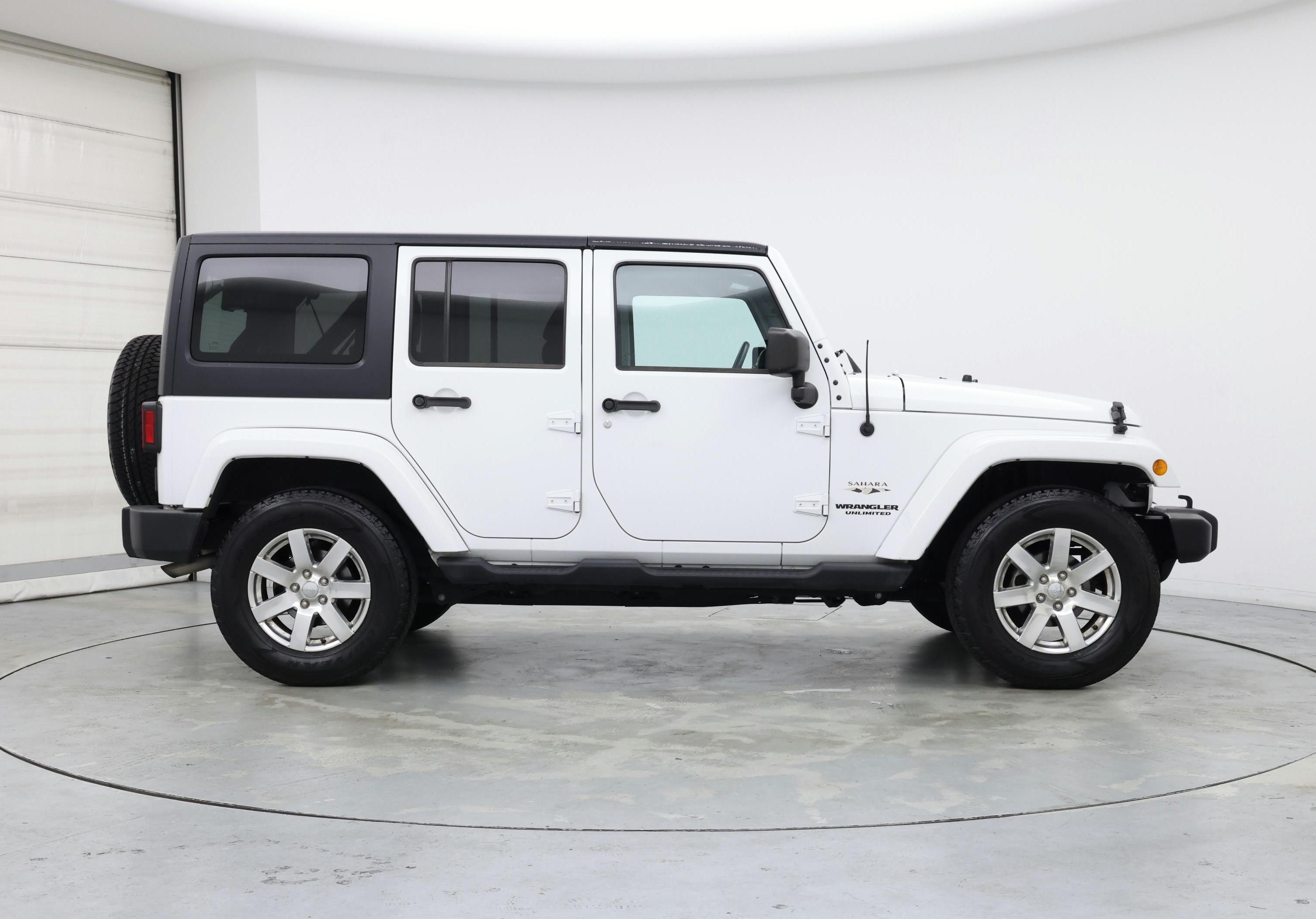 Thumbnail: 2017 Jeep Wrangler - 7