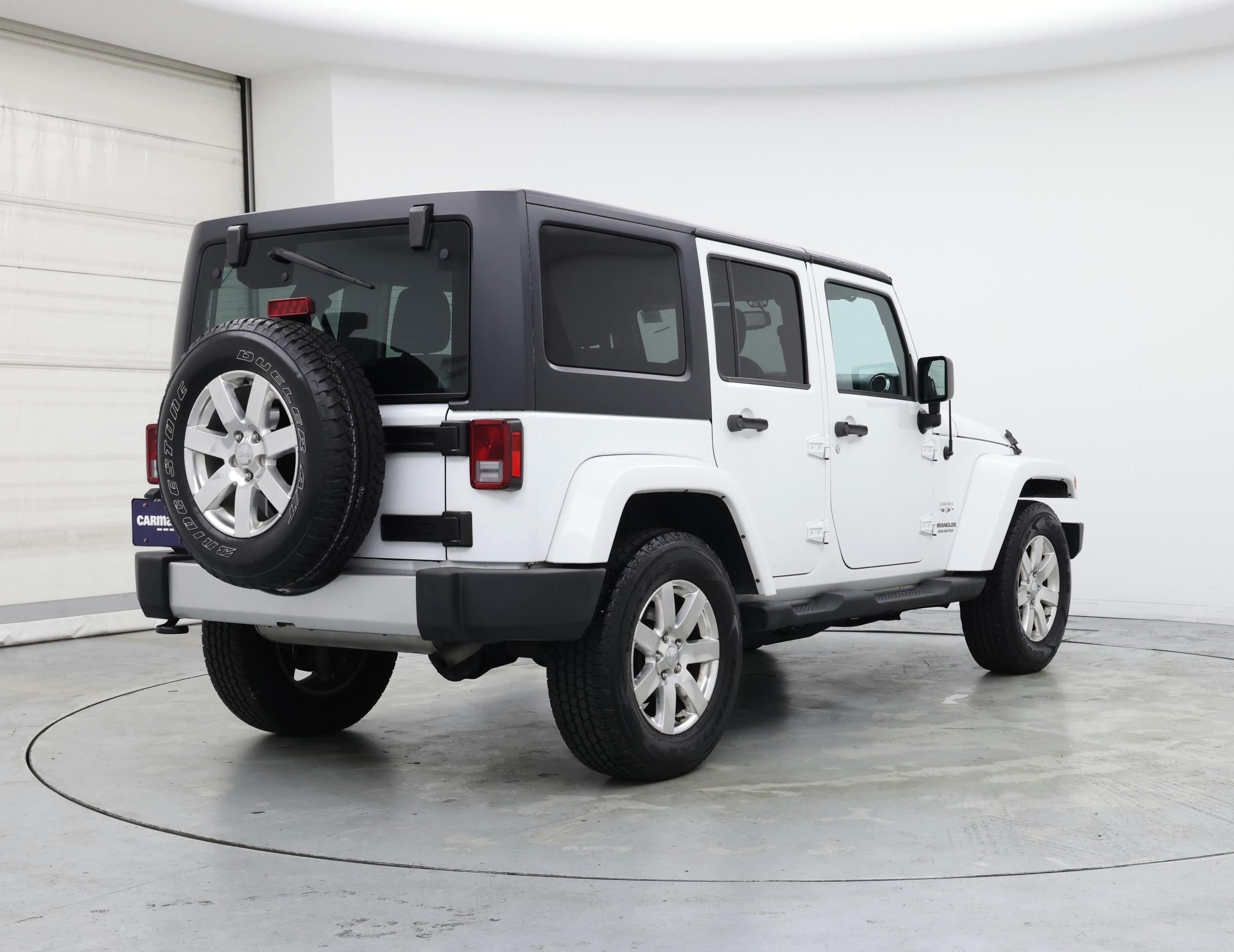 Thumbnail: 2017 Jeep Wrangler - 8