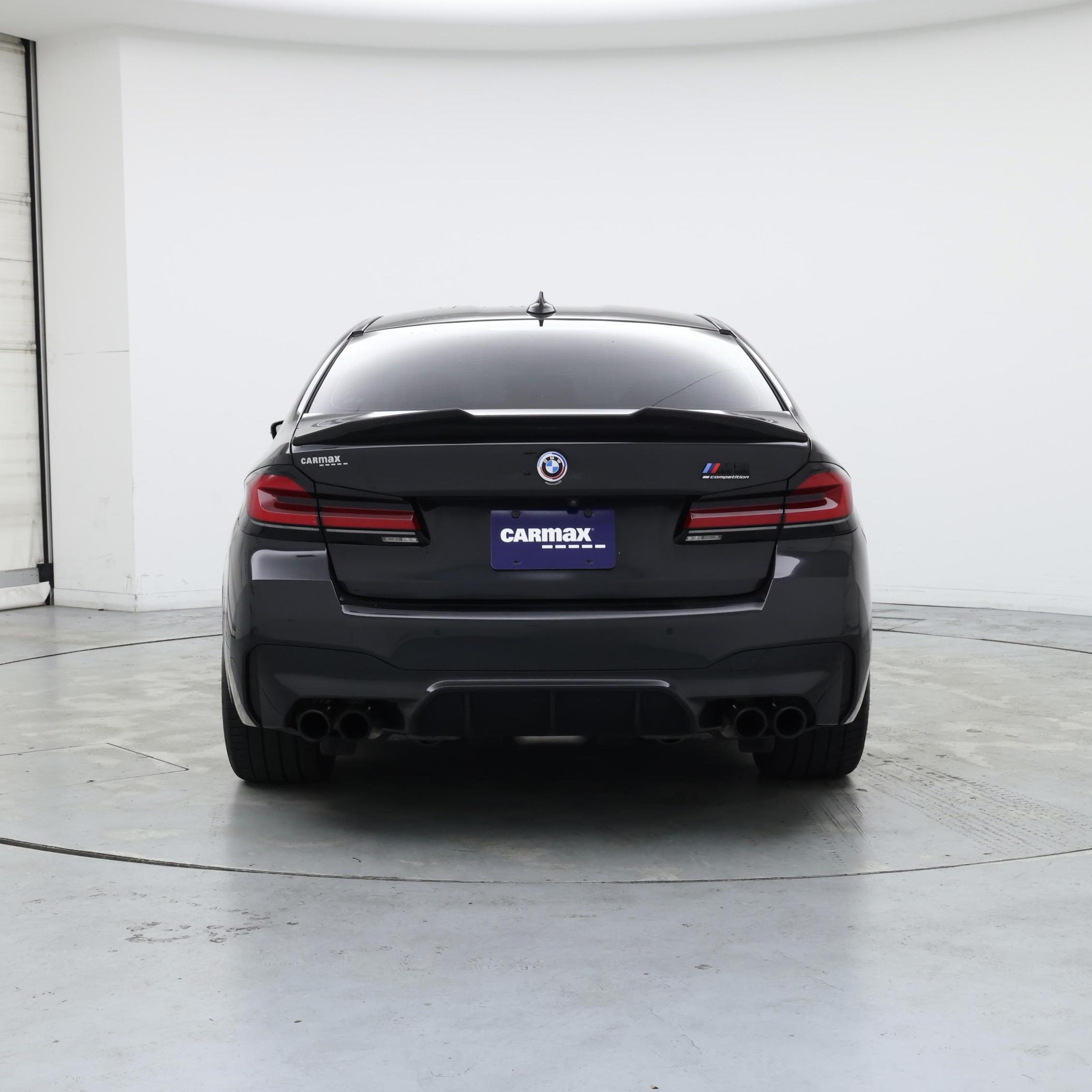 Thumbnail: 2023 BMW M5 - 6