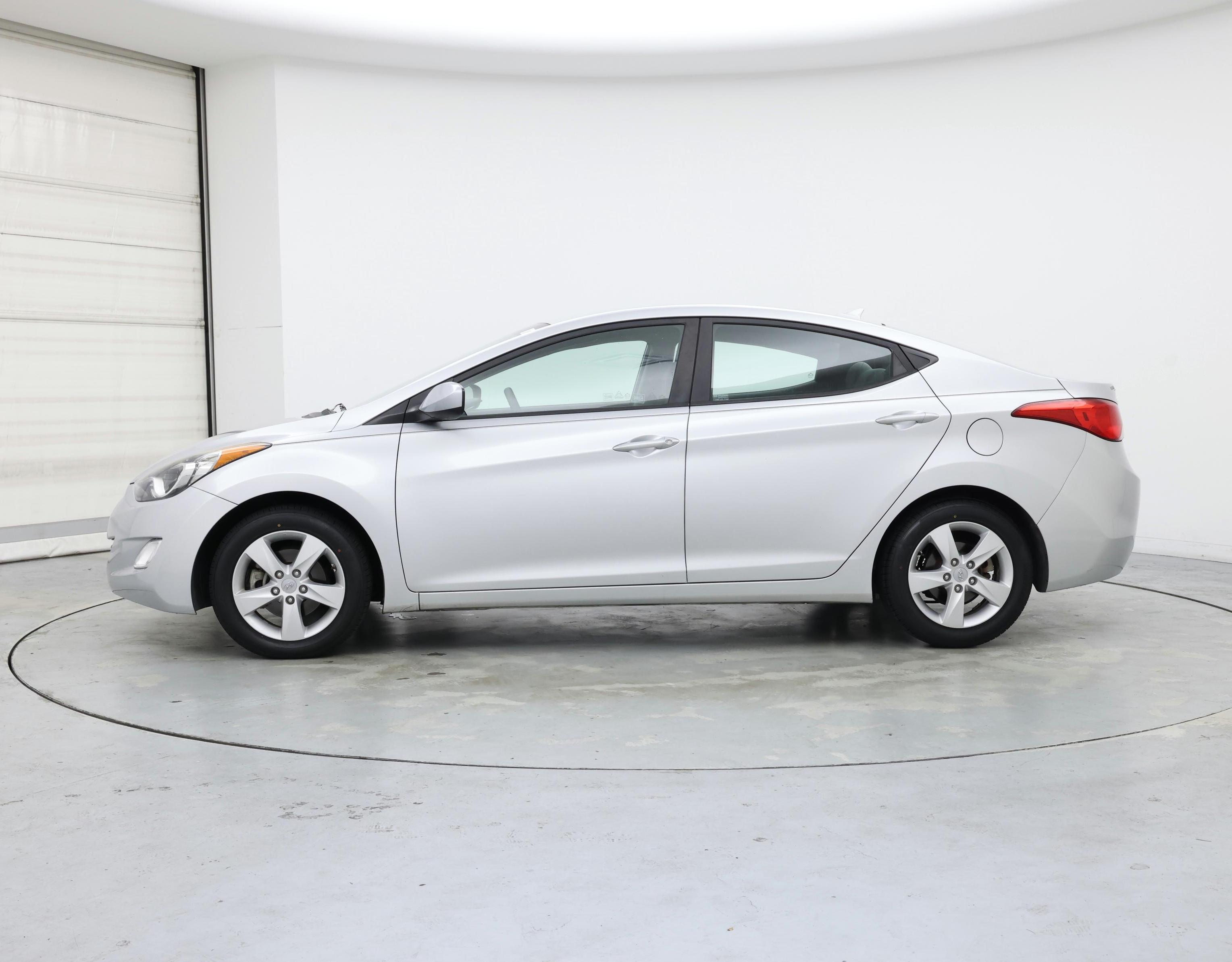 Thumbnail: 2013 Hyundai Elantra - 3