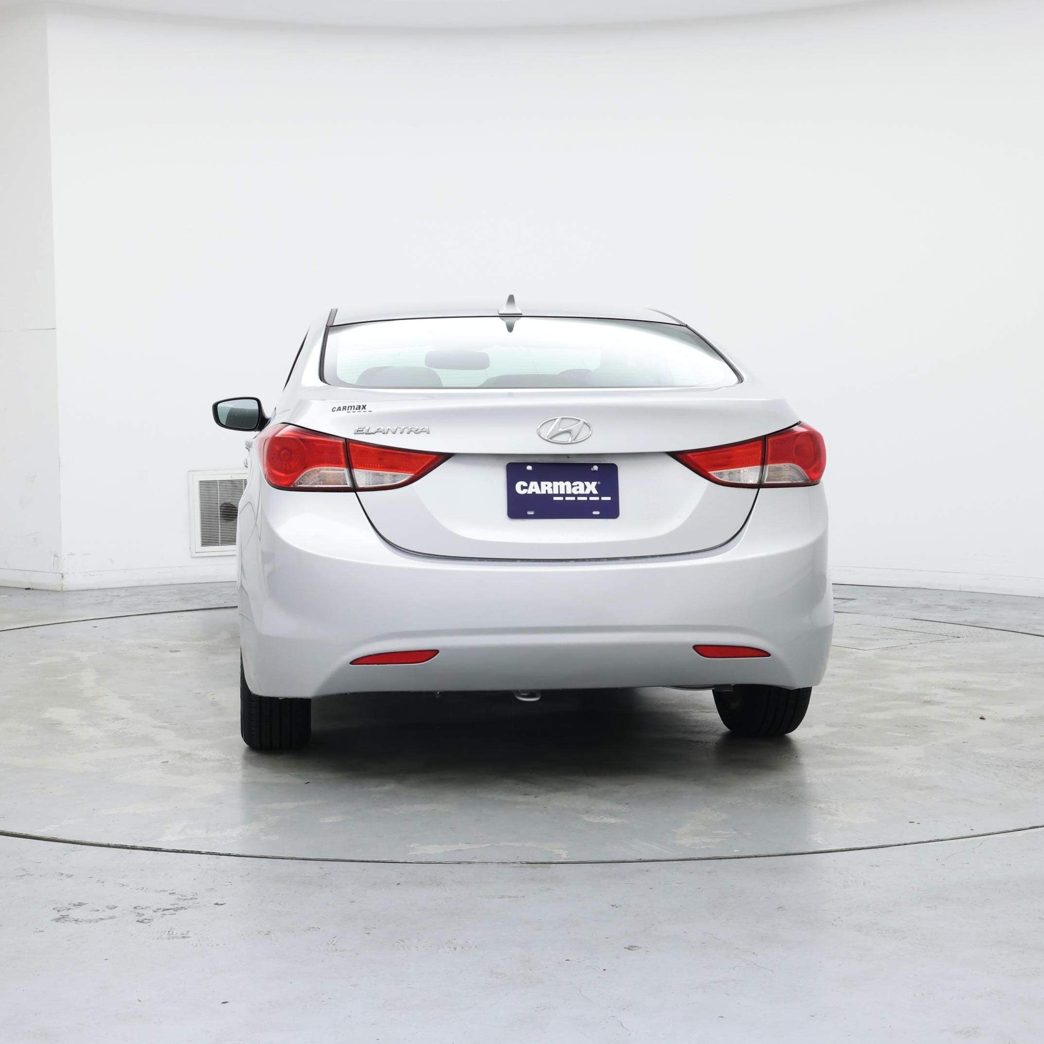 Thumbnail: 2013 Hyundai Elantra - 6