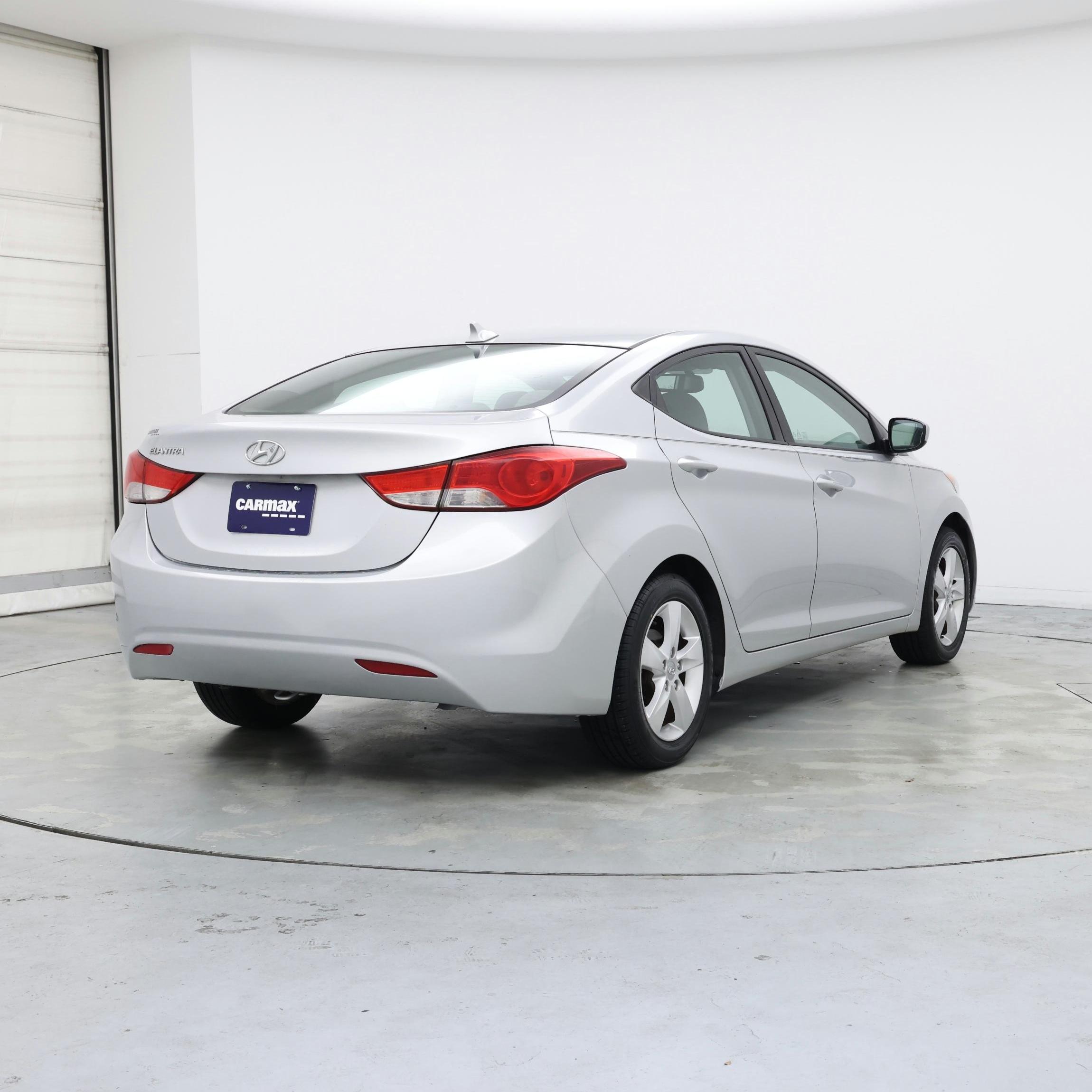 Thumbnail: 2013 Hyundai Elantra - 8