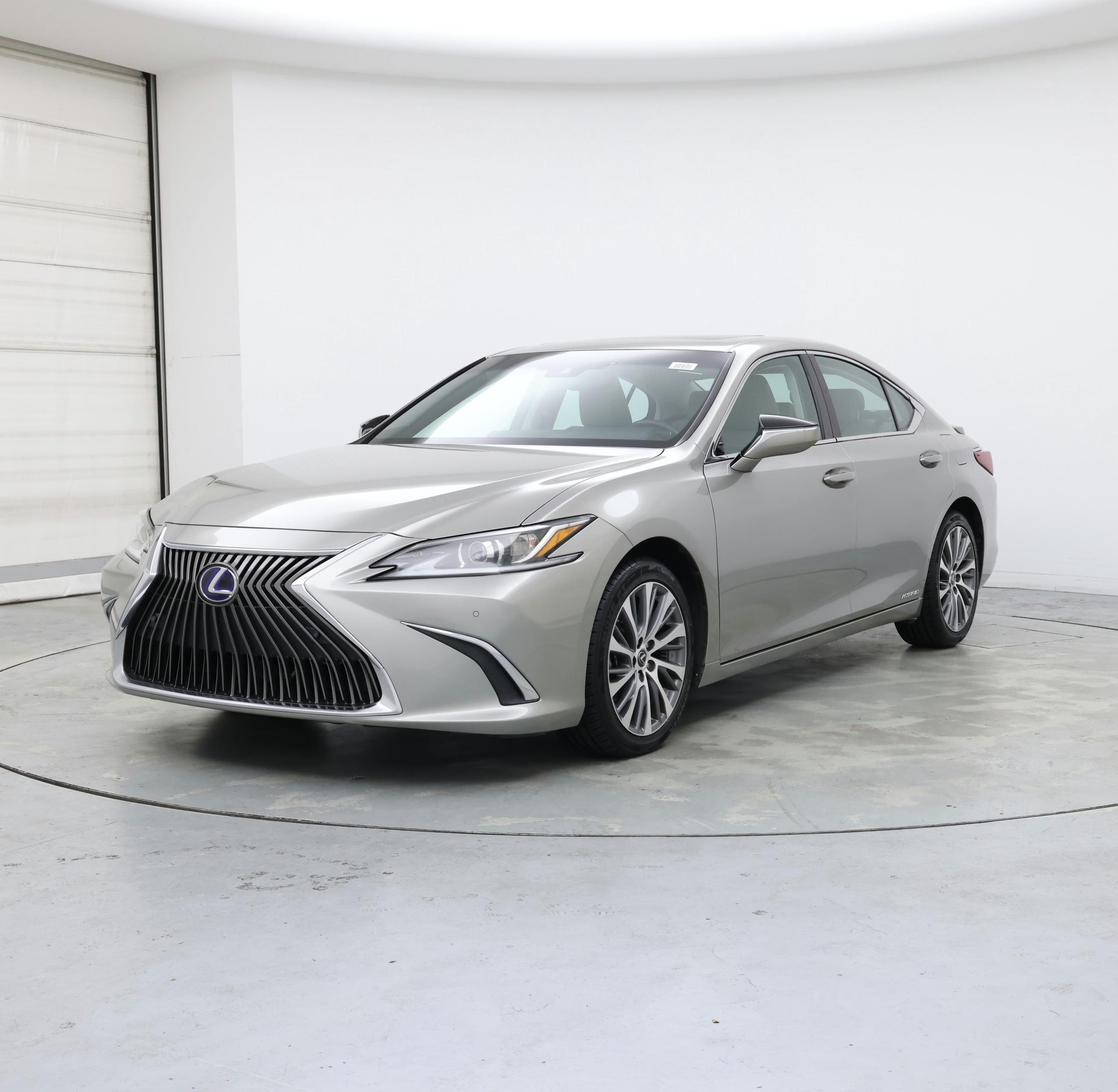 Thumbnail: 2021 Lexus ES - 4