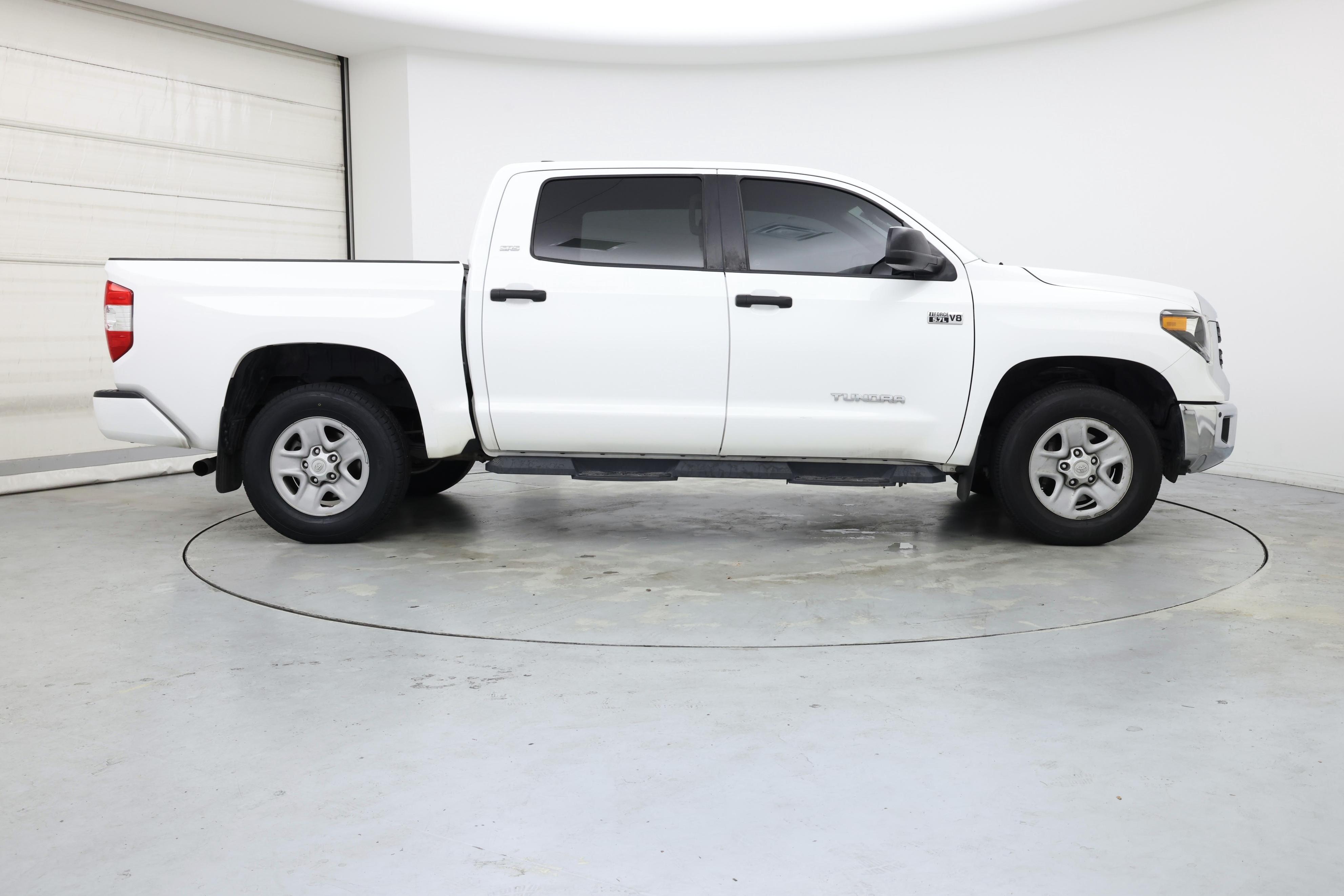 Thumbnail: 2021 Toyota Tundra - 7