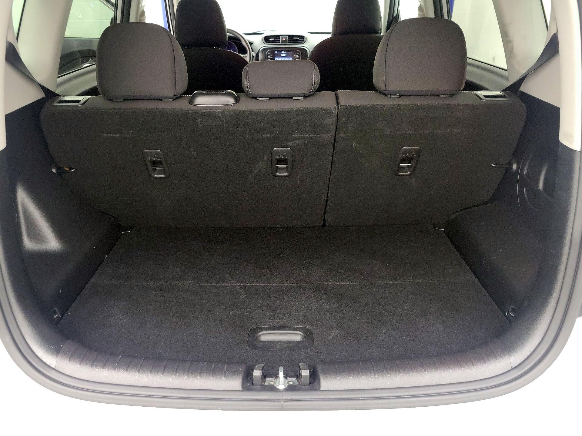 Thumbnail: 2019 Kia Soul - 20
