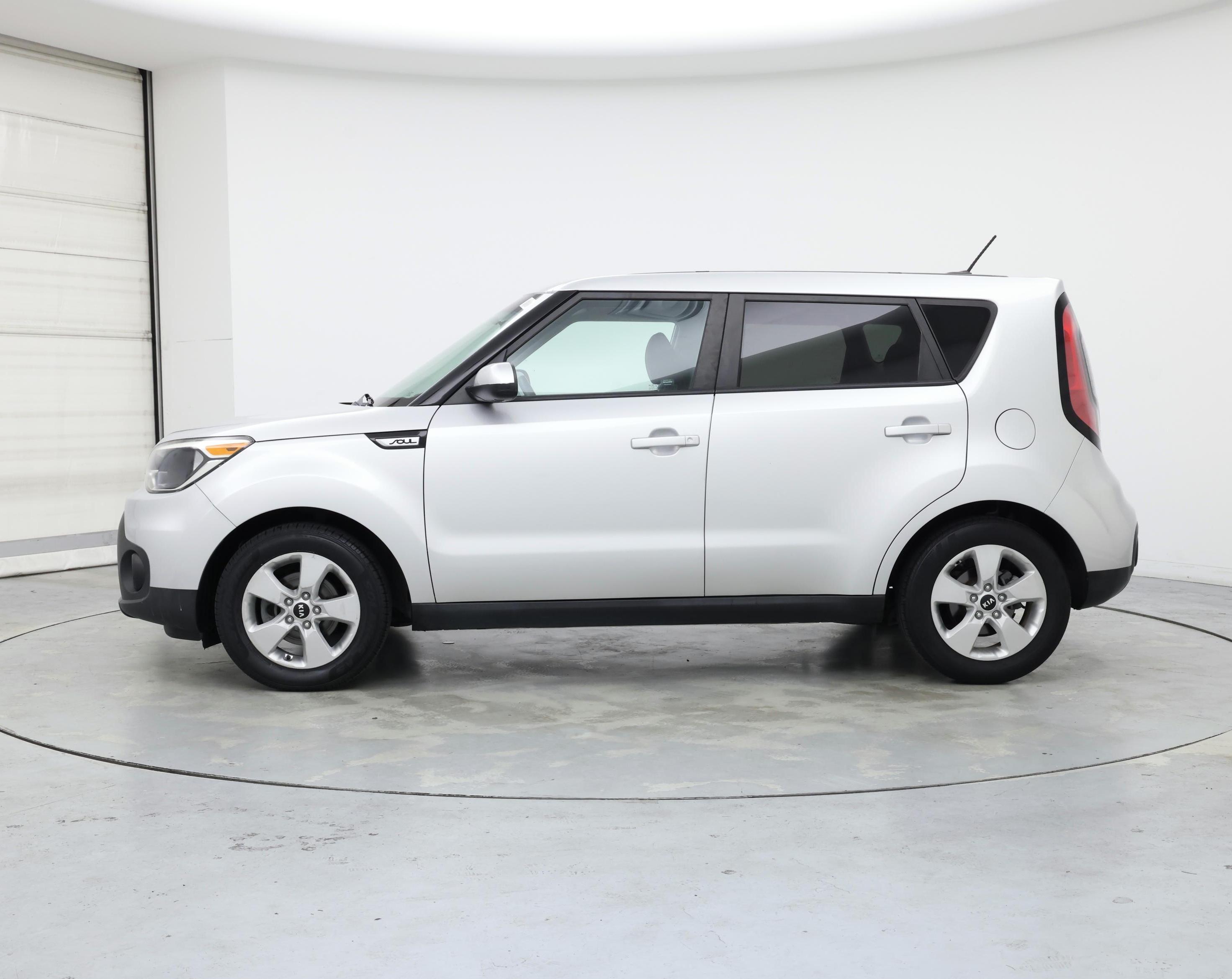 Thumbnail: 2019 Kia Soul - 3