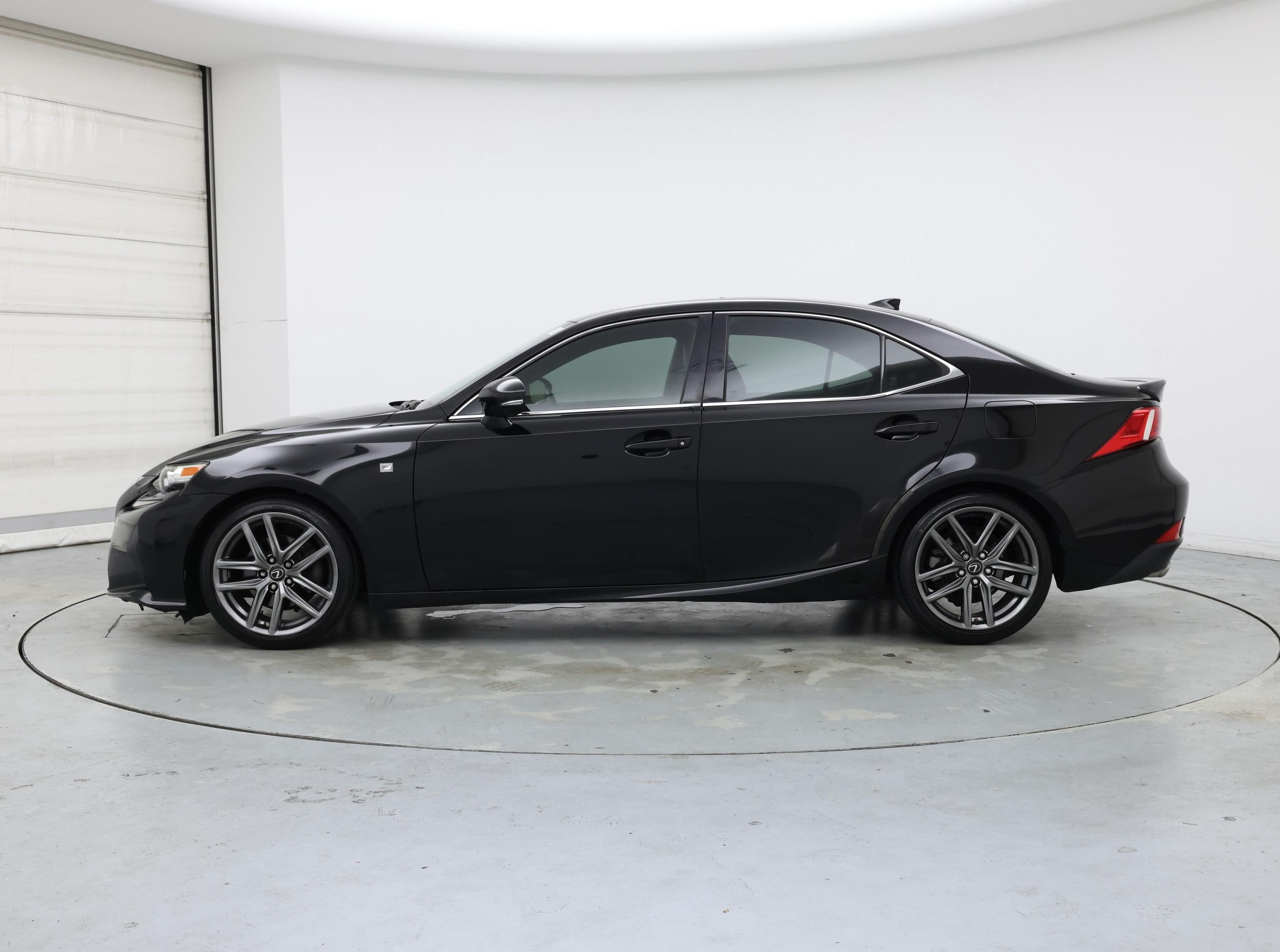 Thumbnail: 2015 Lexus IS - 3