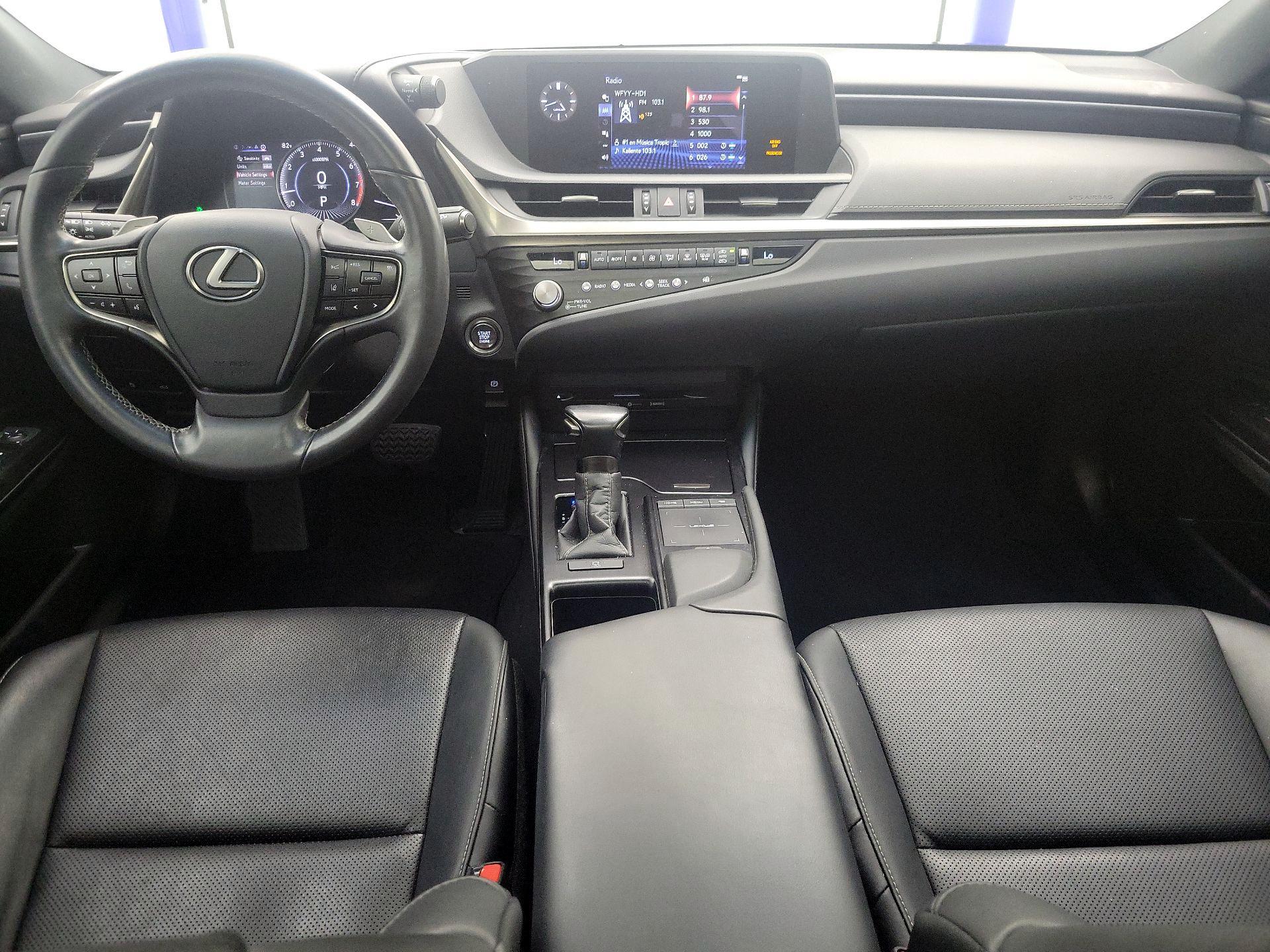 Thumbnail: 2021 Lexus ES - 9