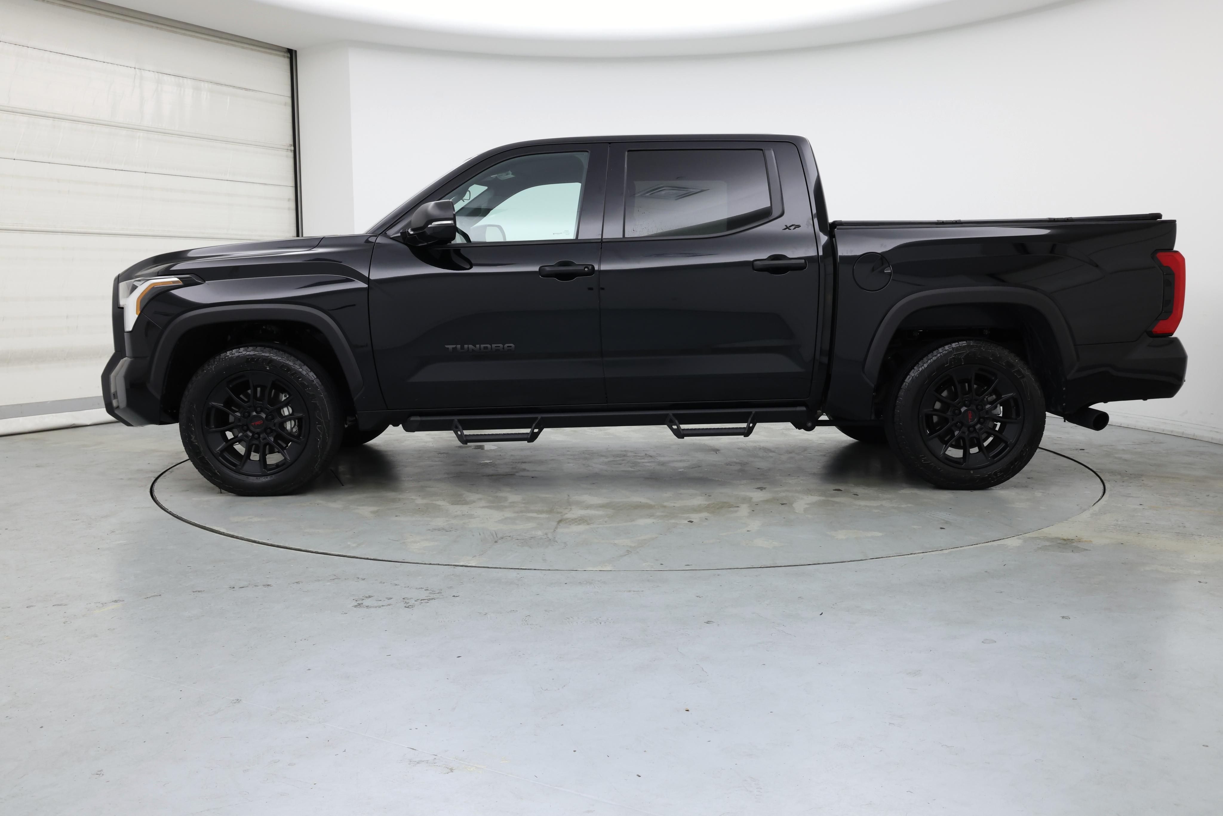 Thumbnail: 2025 Toyota Tundra - 3