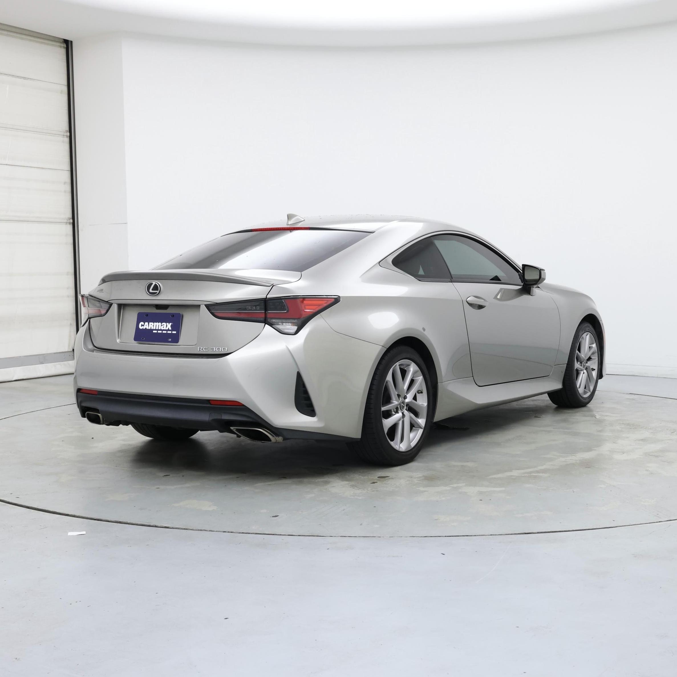 Thumbnail: 2020 Lexus RC - 8