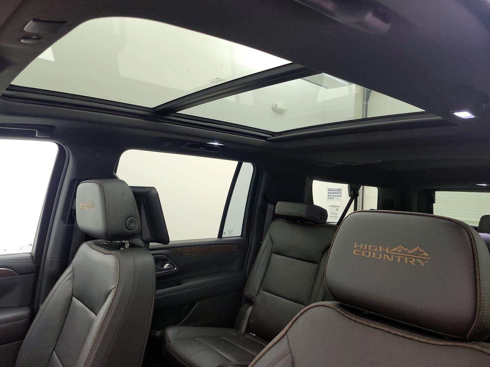 Thumbnail: 2021 Chevrolet Suburban - 19