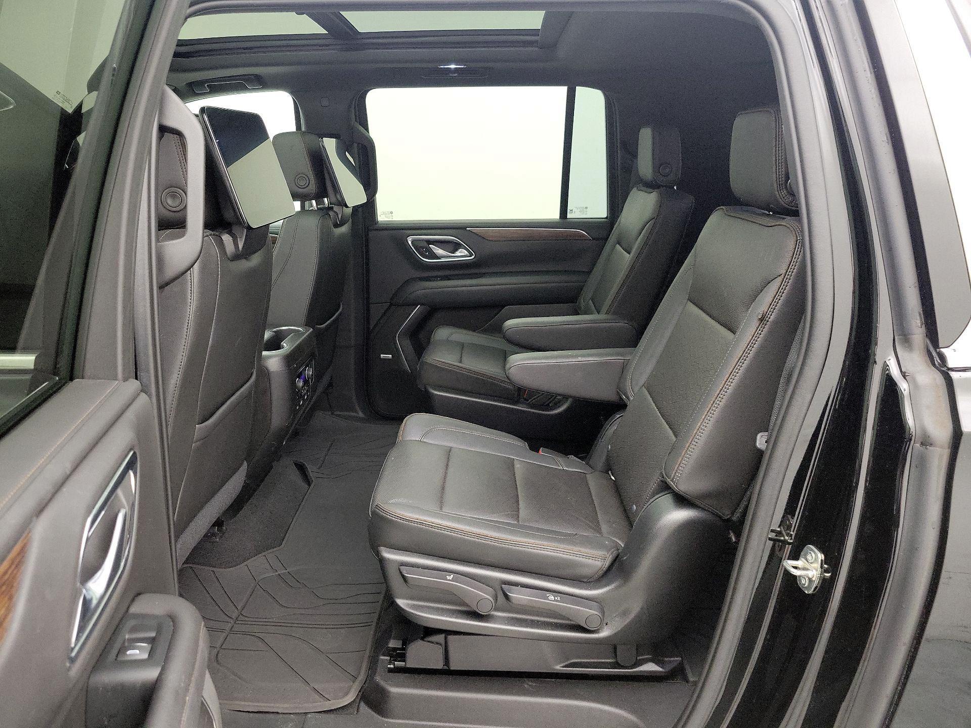 Thumbnail: 2021 Chevrolet Suburban - 20