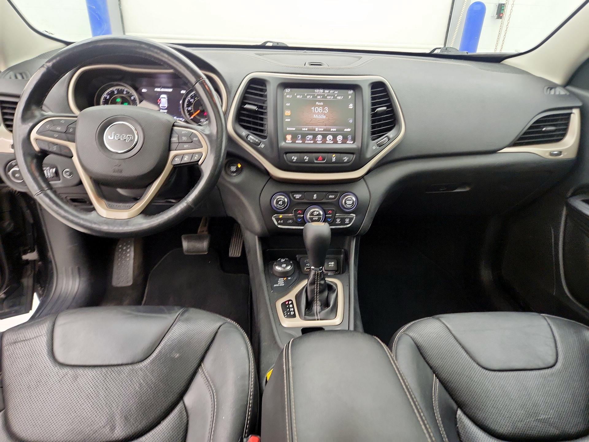 Thumbnail: 2015 Jeep Cherokee - 9