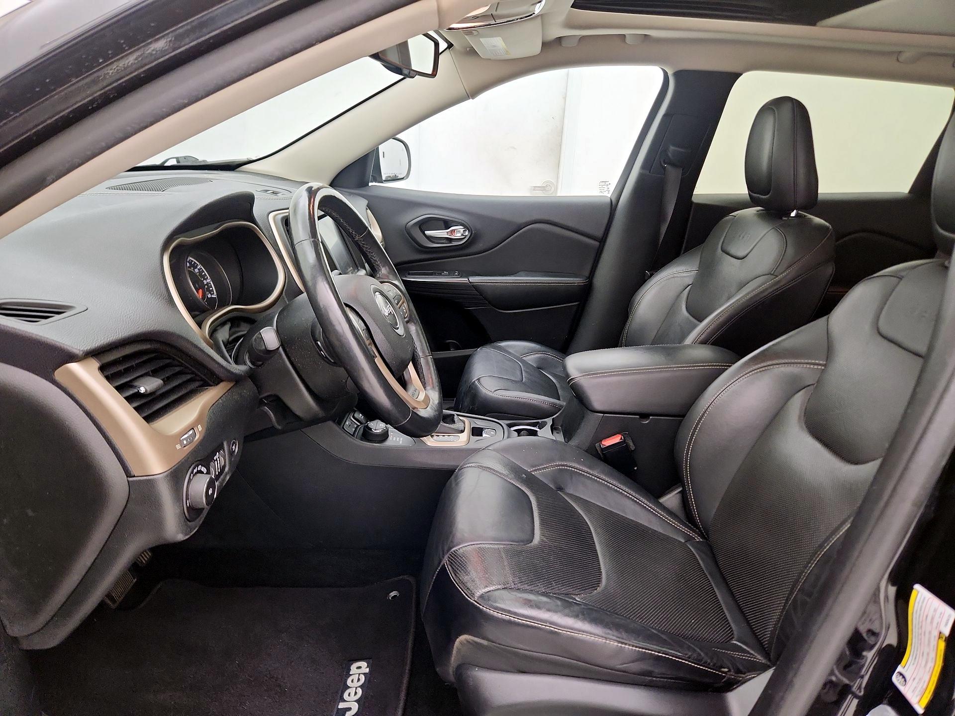 Thumbnail: 2015 Jeep Cherokee - 11