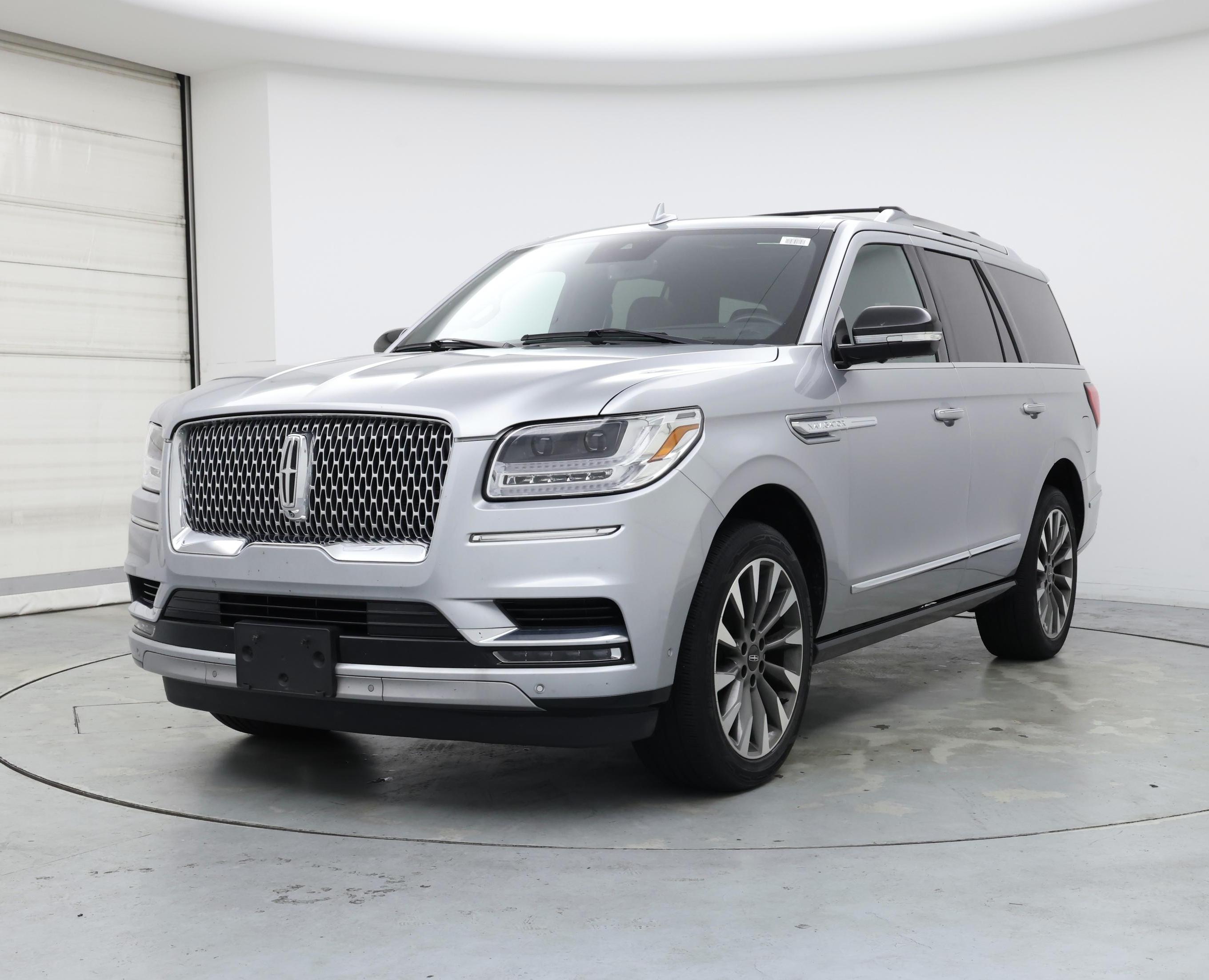 Thumbnail: 2021 Lincoln Navigator - 4