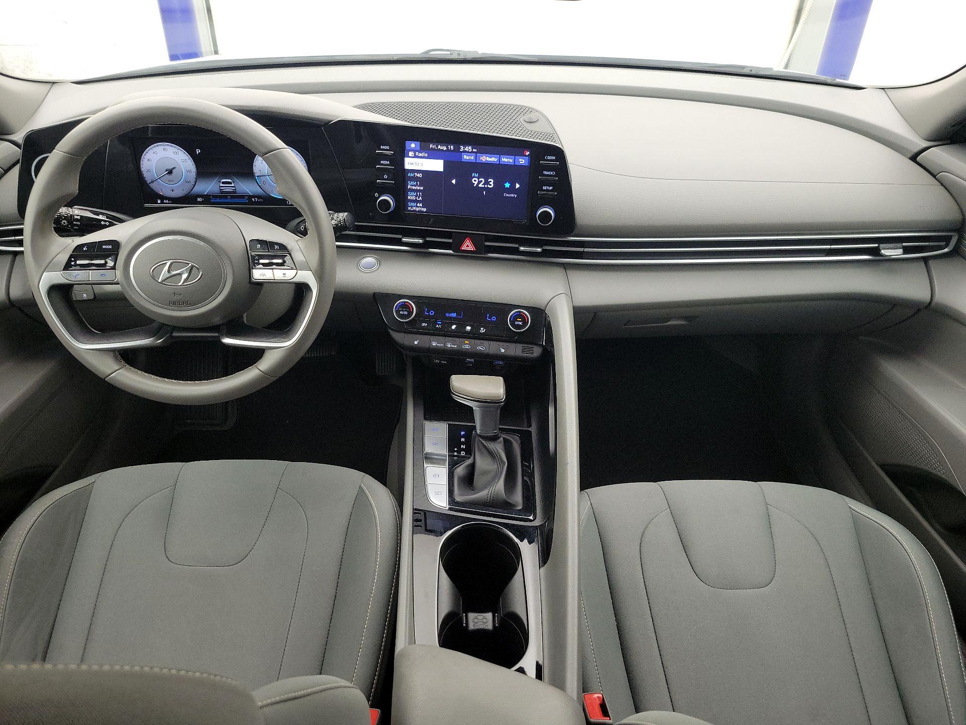 Thumbnail: 2022 Hyundai Elantra - 9