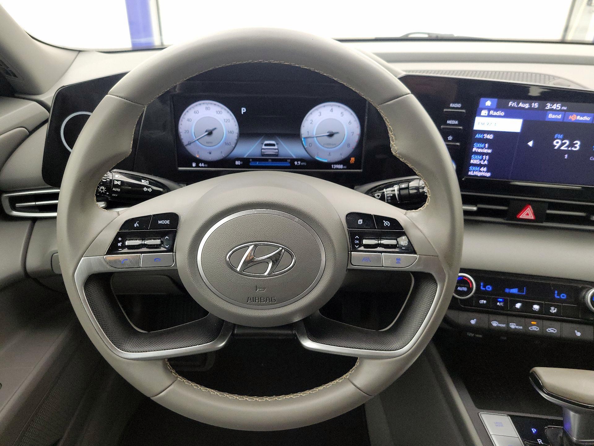 Thumbnail: 2022 Hyundai Elantra - 10