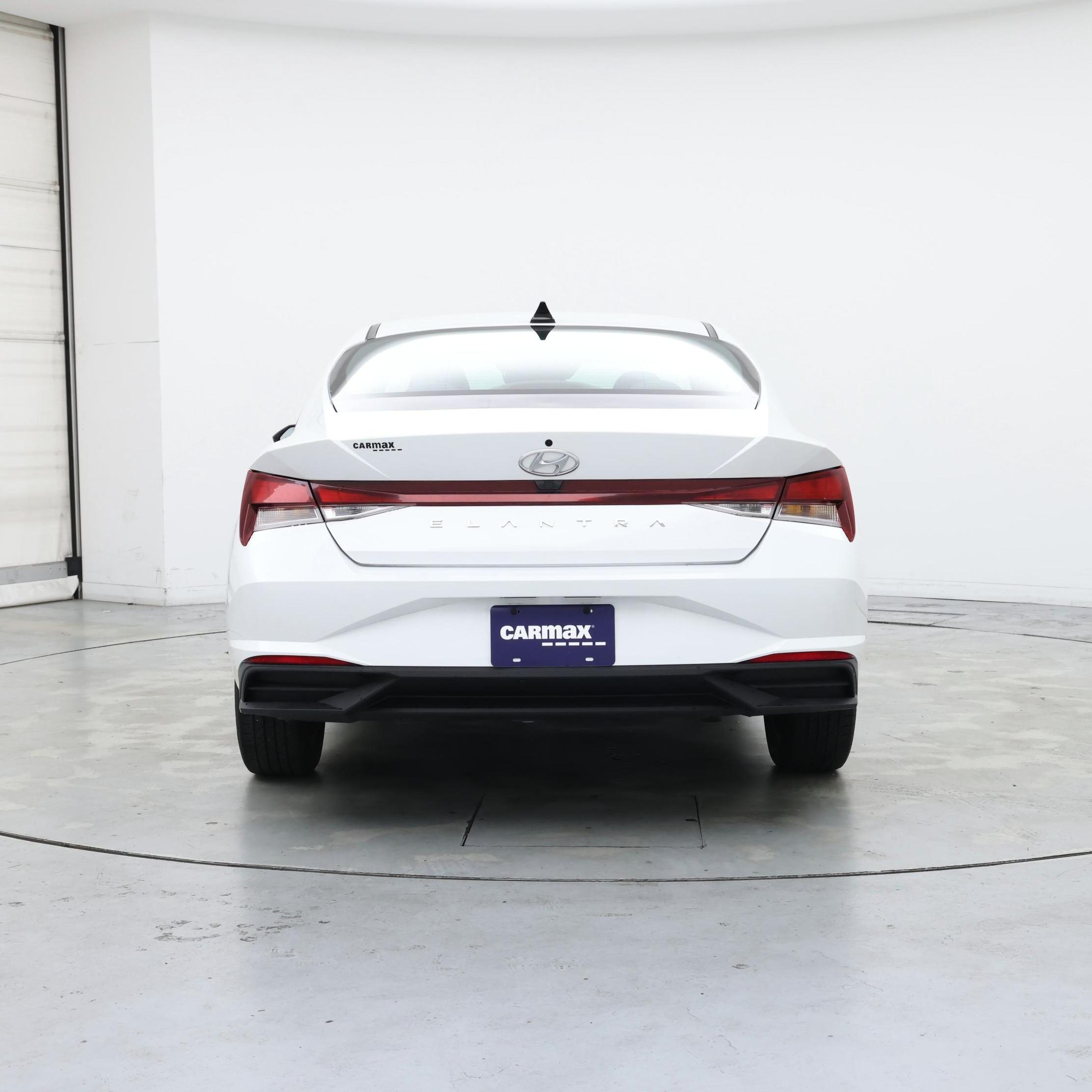 Thumbnail: 2022 Hyundai Elantra - 6